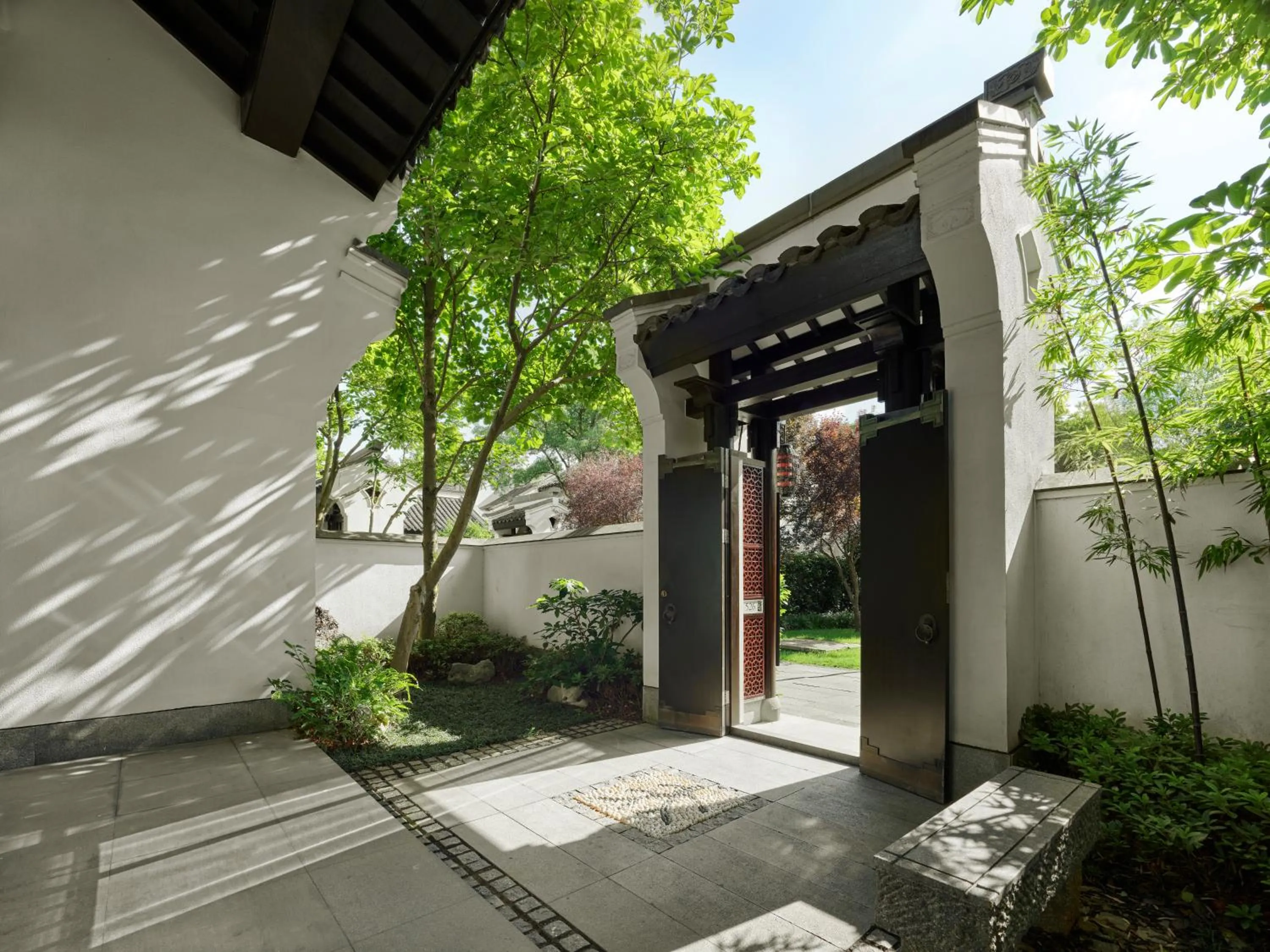 Garden view in Banyan Tree Hangzhou