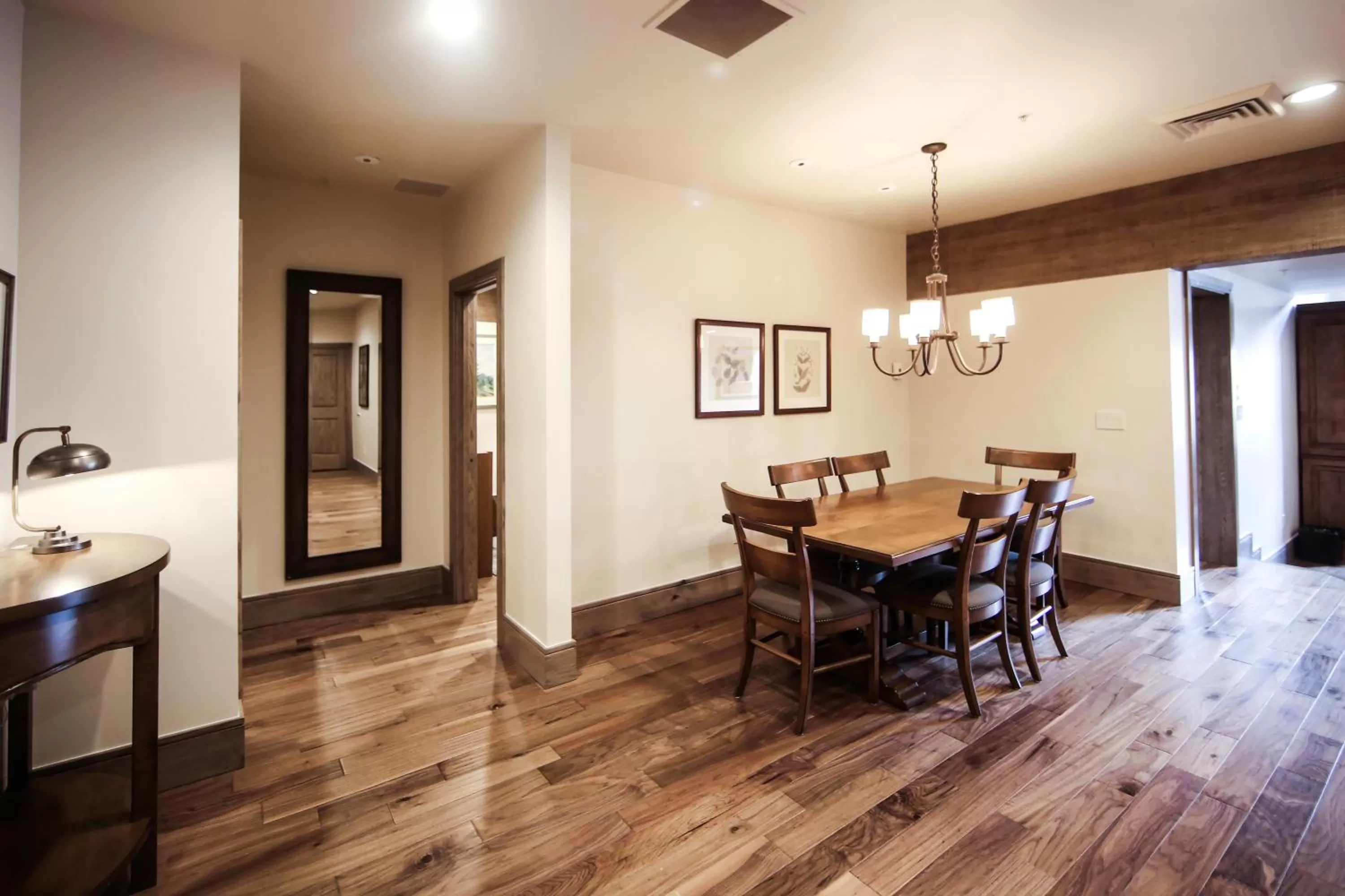 Dining area in Stein Eriksen Lodge Deer Valley