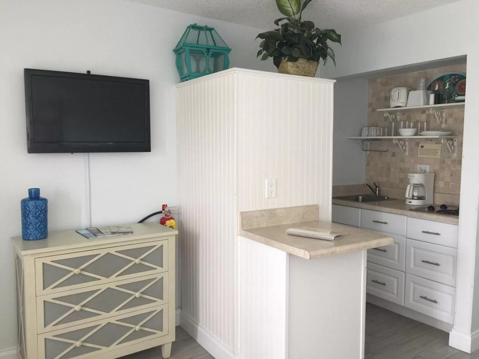 Kitchen or kitchenette in Tuckaway Shores Resort