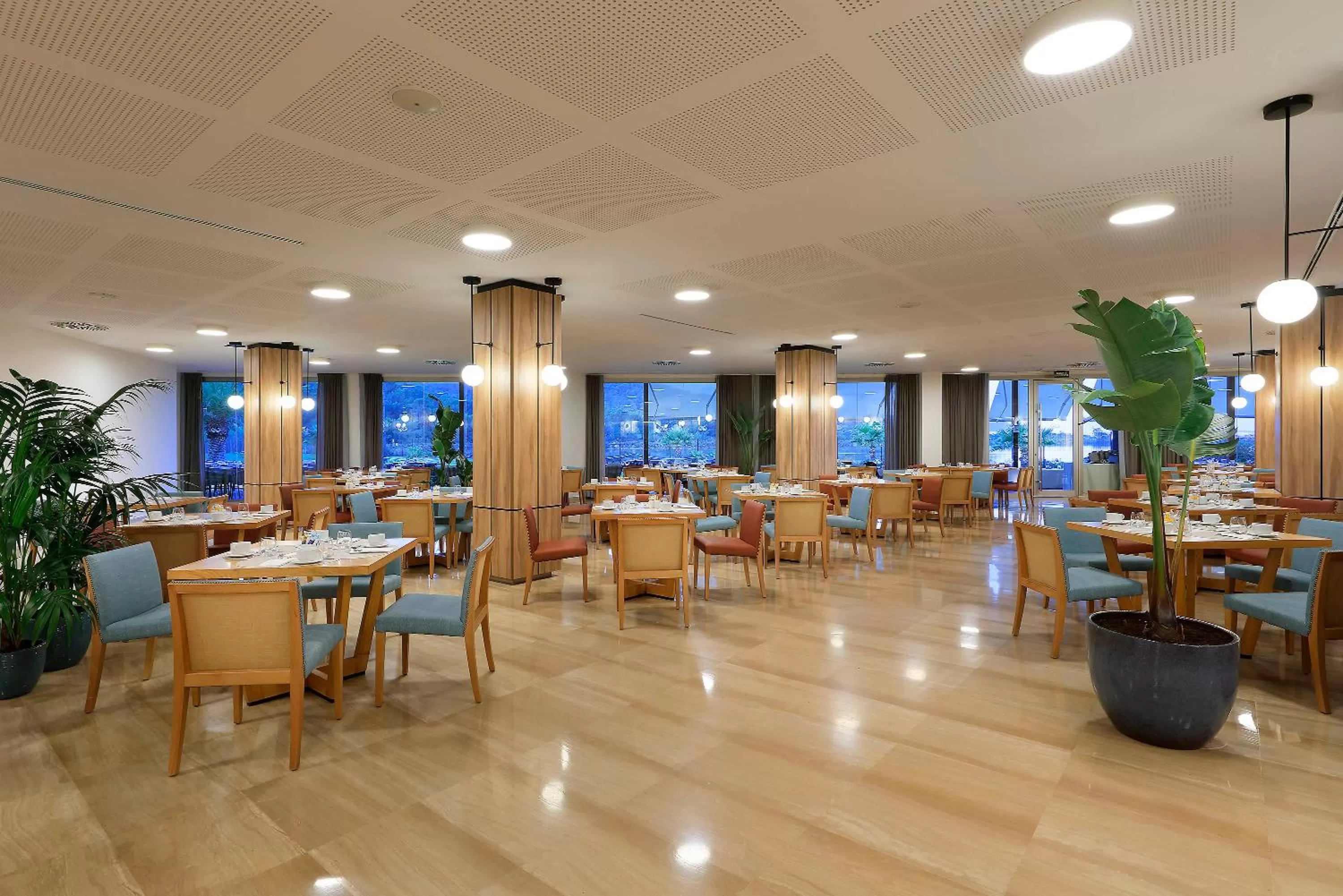 Restaurant/places to eat in Grand Palladium Select Palace Ibiza - All Inclusive