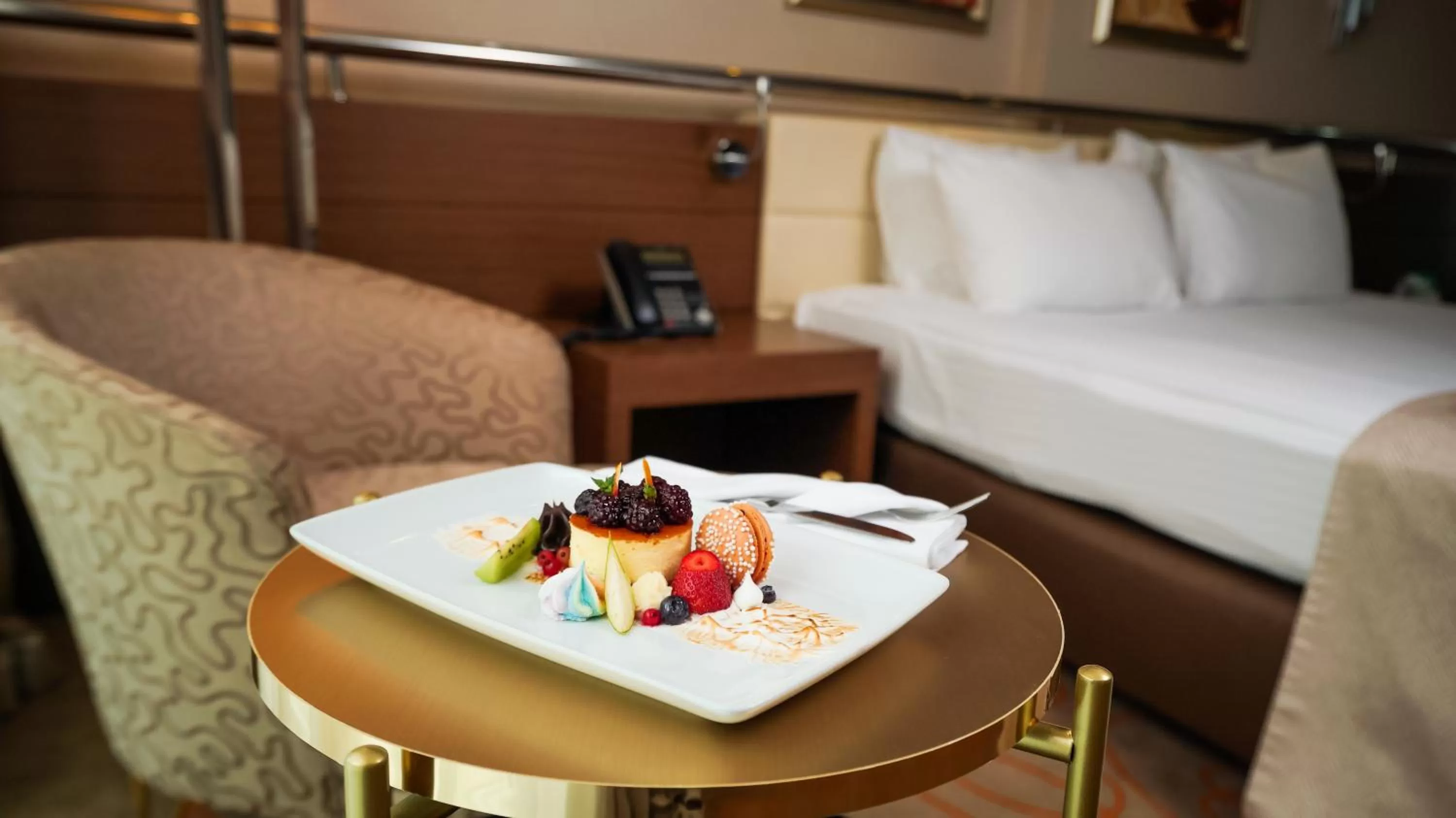 Food and drinks, Bed in Holiday Inn Ankara-Kavaklidere by IHG