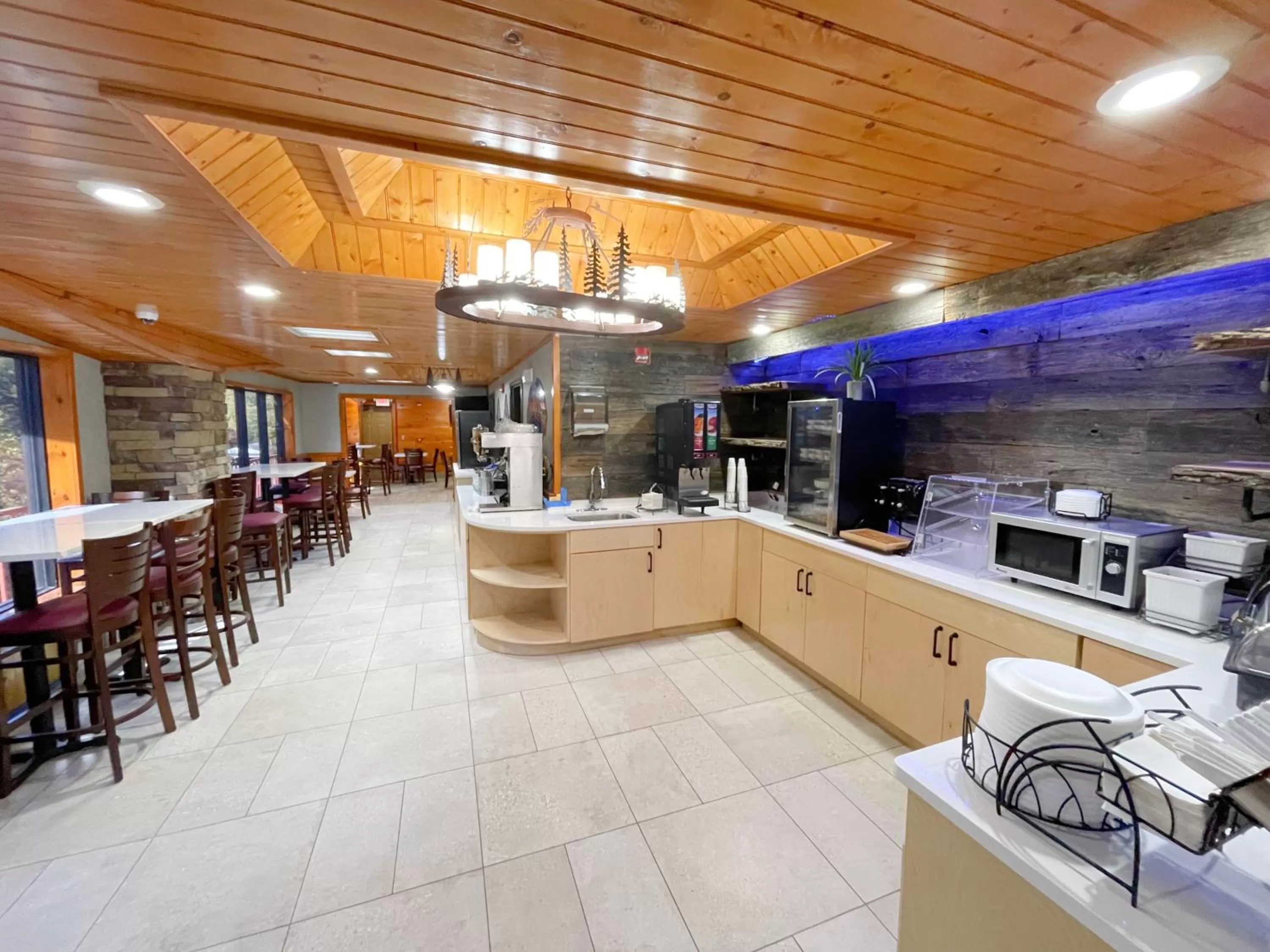 Breakfast in Baymont by Wyndham Gatlinburg On The River