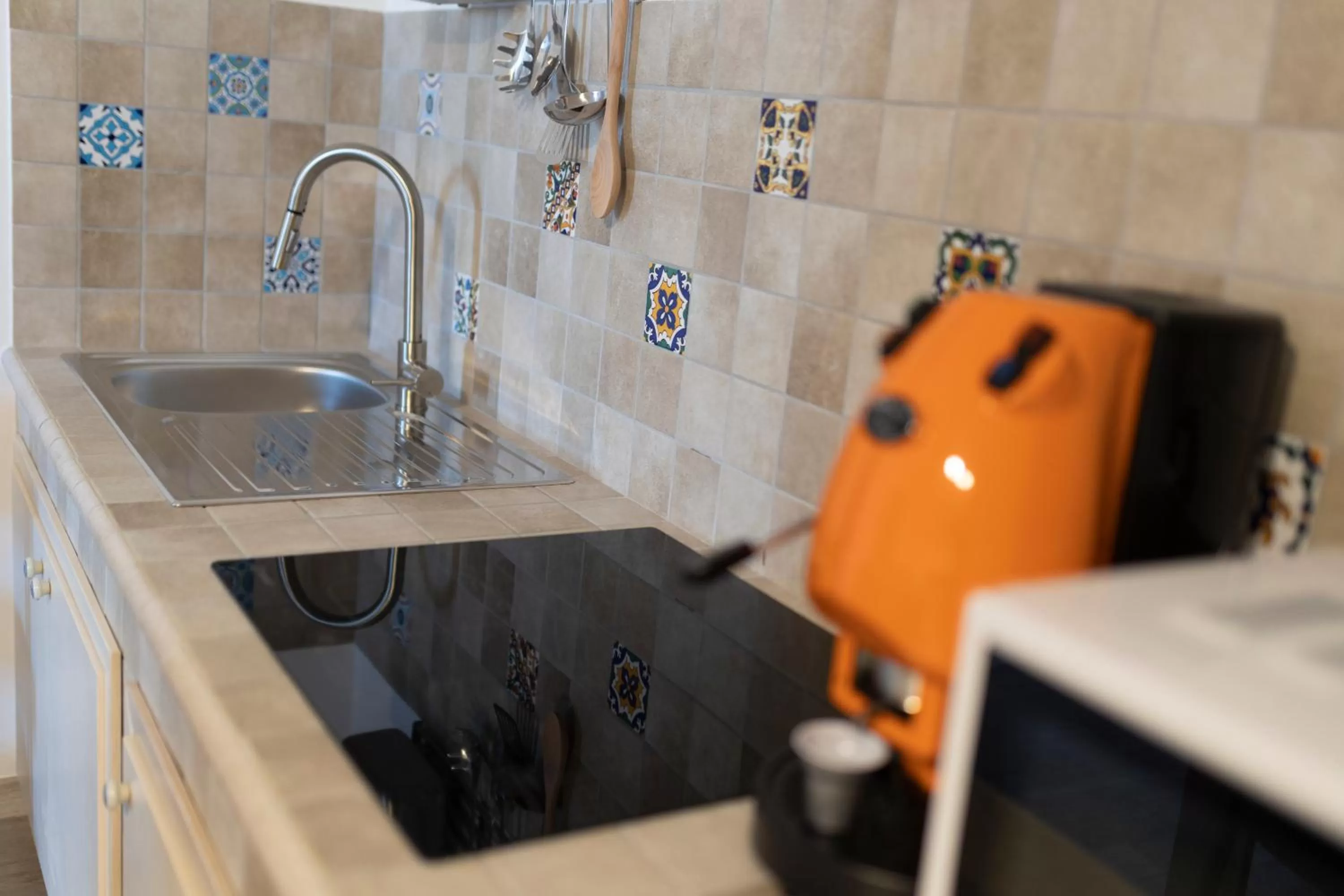 MrBrown - Cinzia Resort Beach