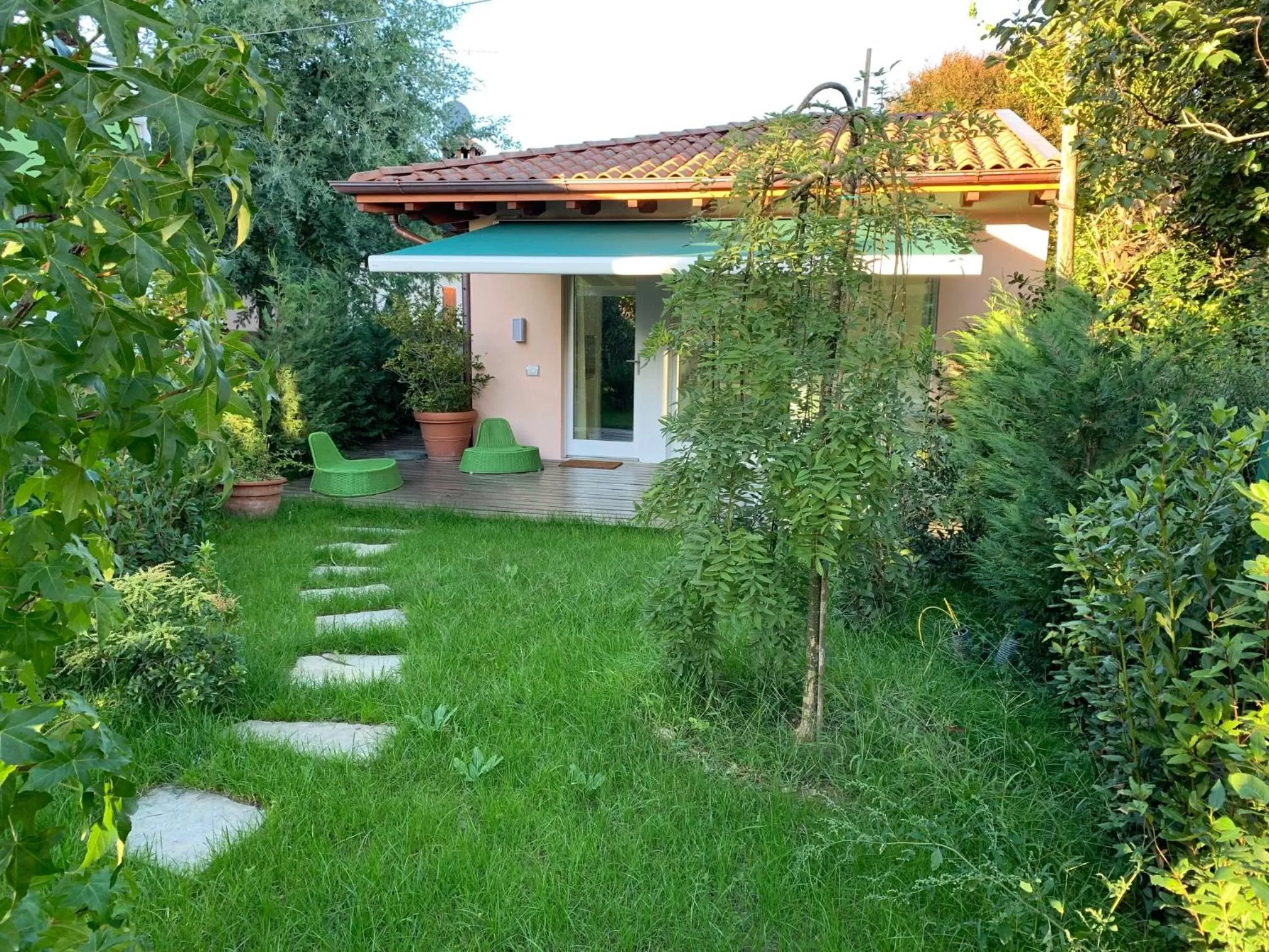 Facade/entrance in CASABELLA-LAGO MAGGIORE