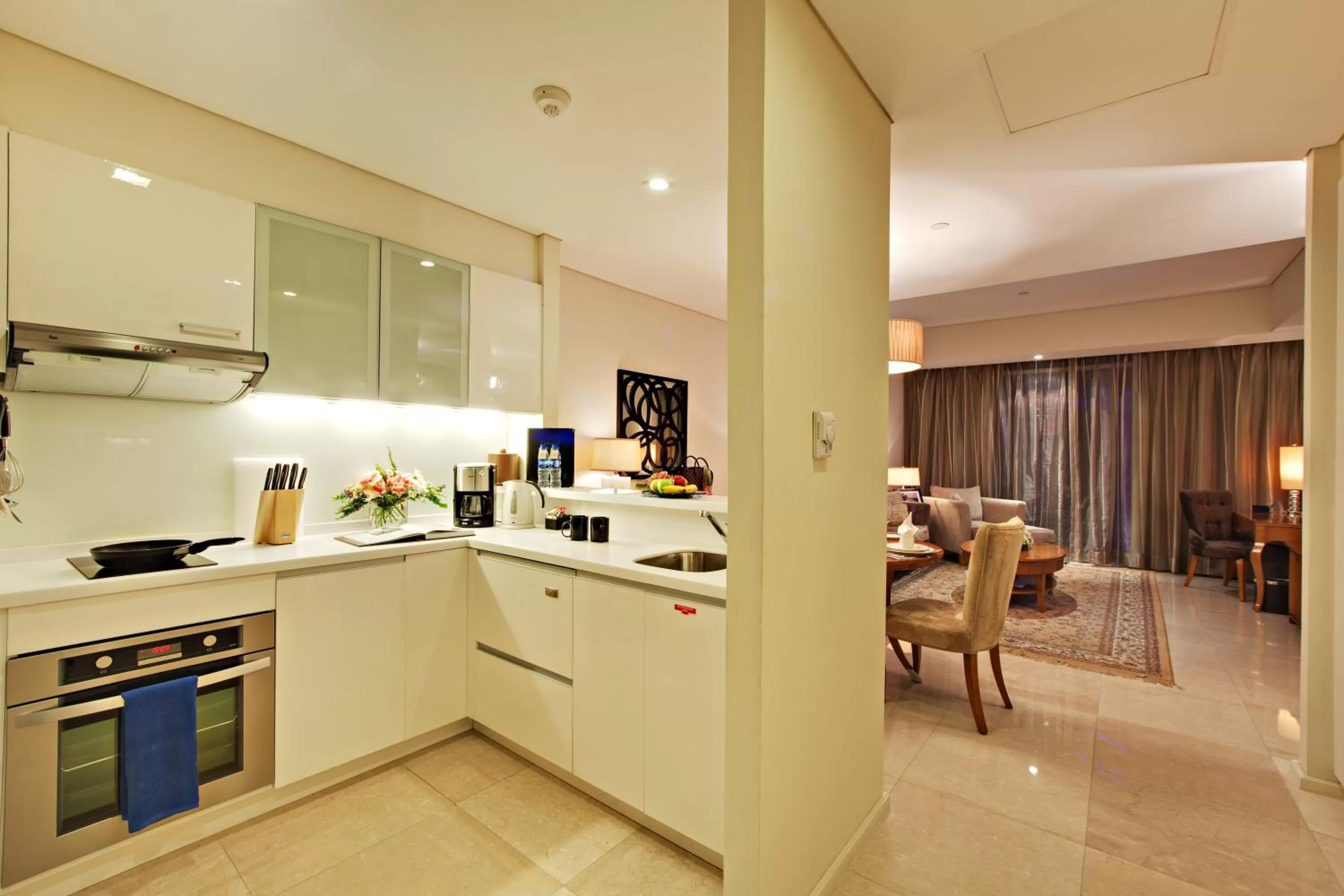 Kitchen or kitchenette in Joy Nostalg Hotel and Suites Manila Managed by The Ascott Limited