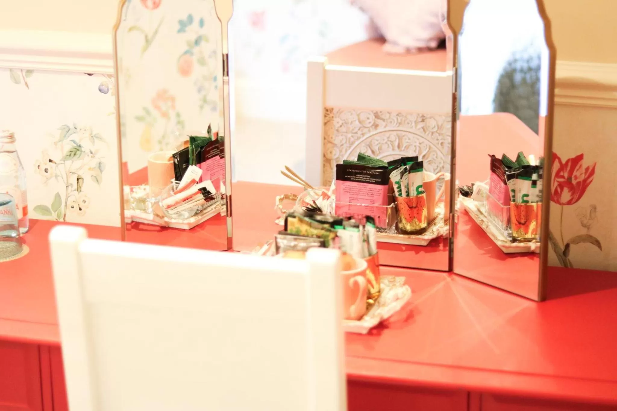 hair dresser in Fleur de Lys Bampton