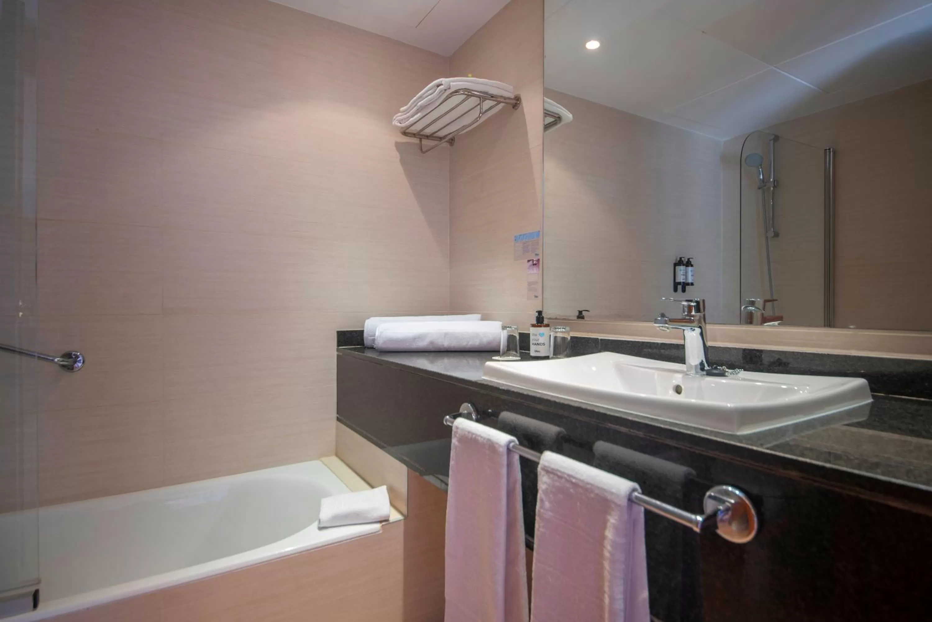 Bathroom in Blau Colònia Sant Jordi