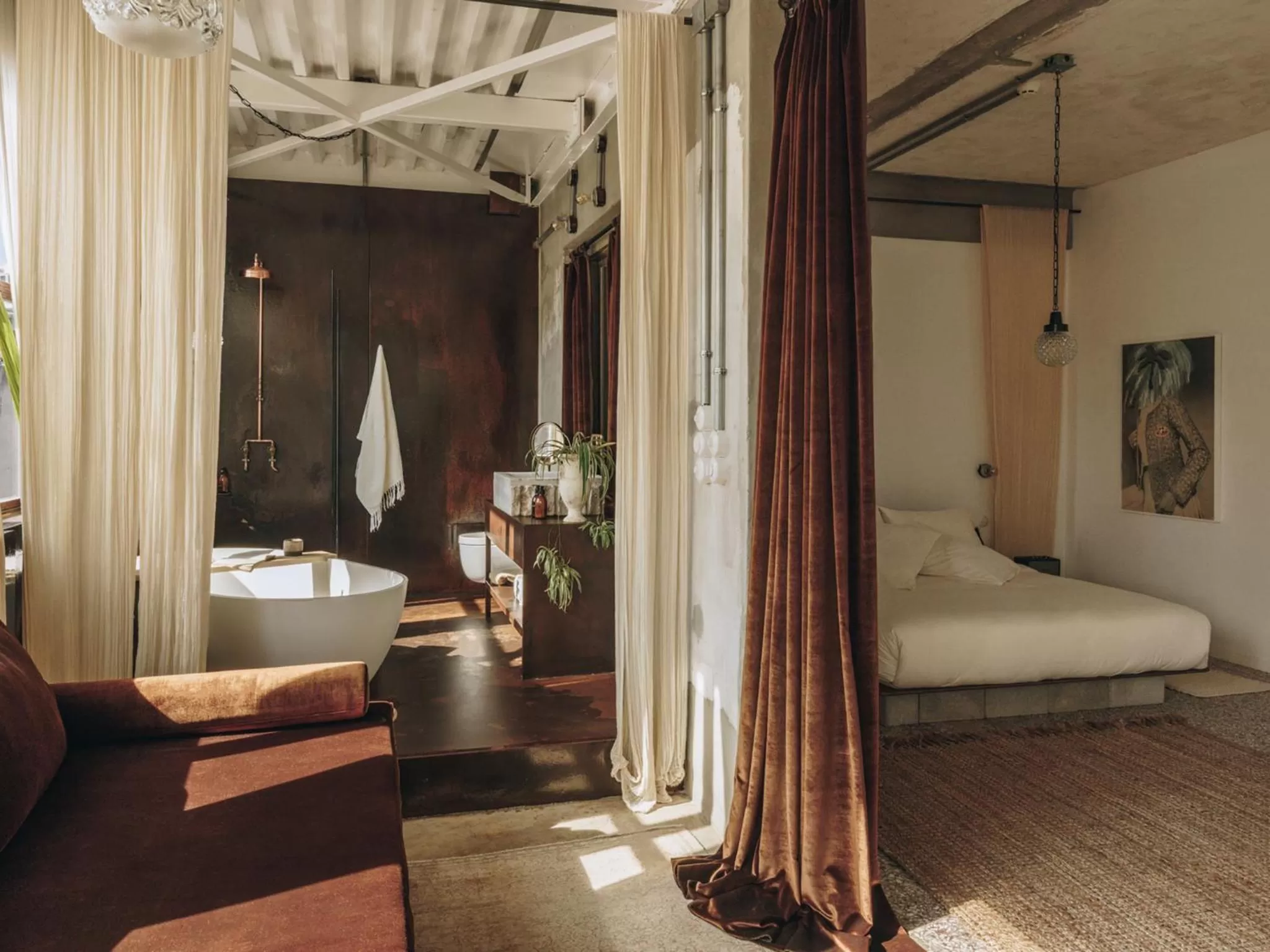 Bathroom, Bed in Mona Athens