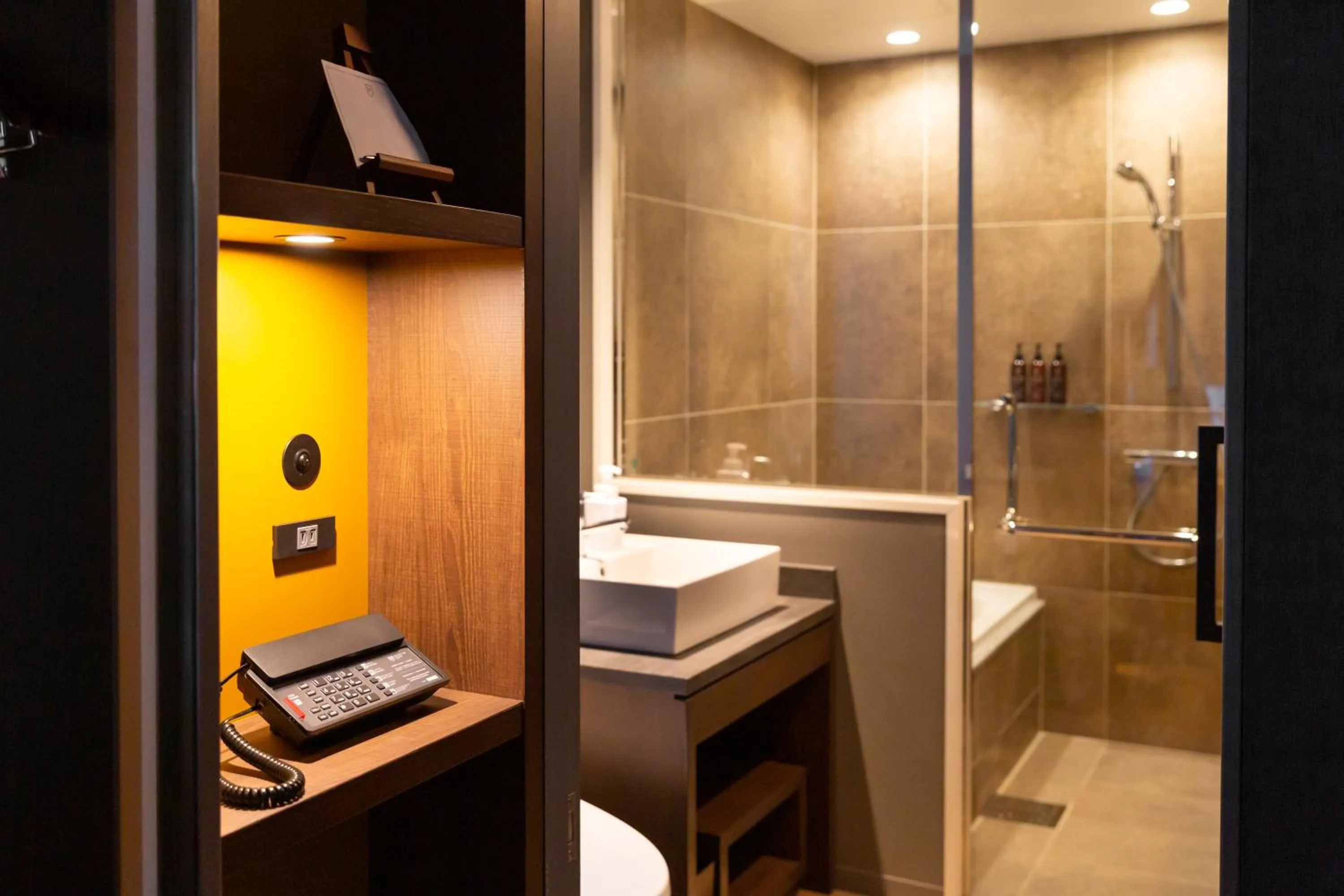 The Royal Park Canvas - Ginza 8