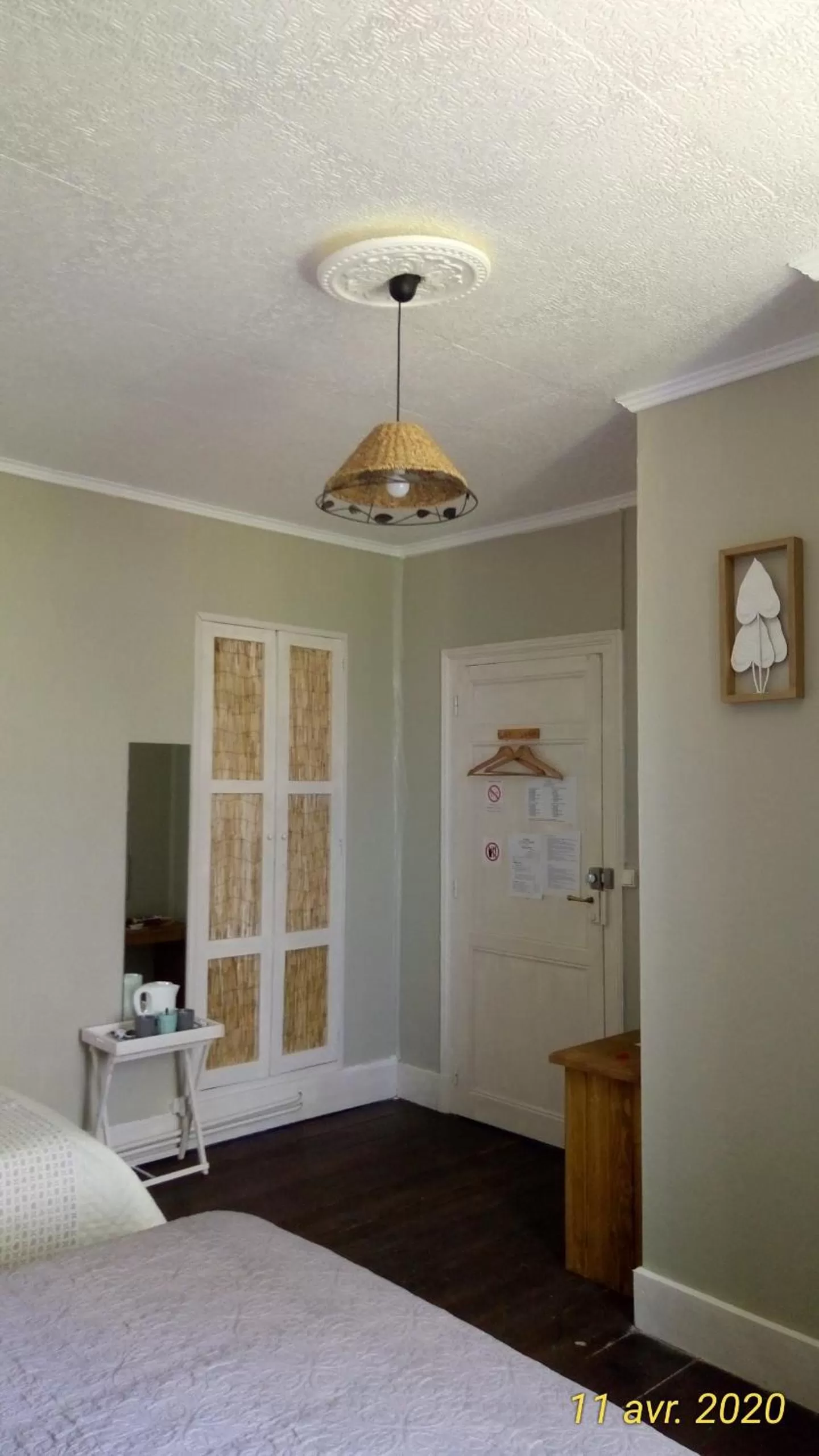 Seating area, Bed in Montplaisir