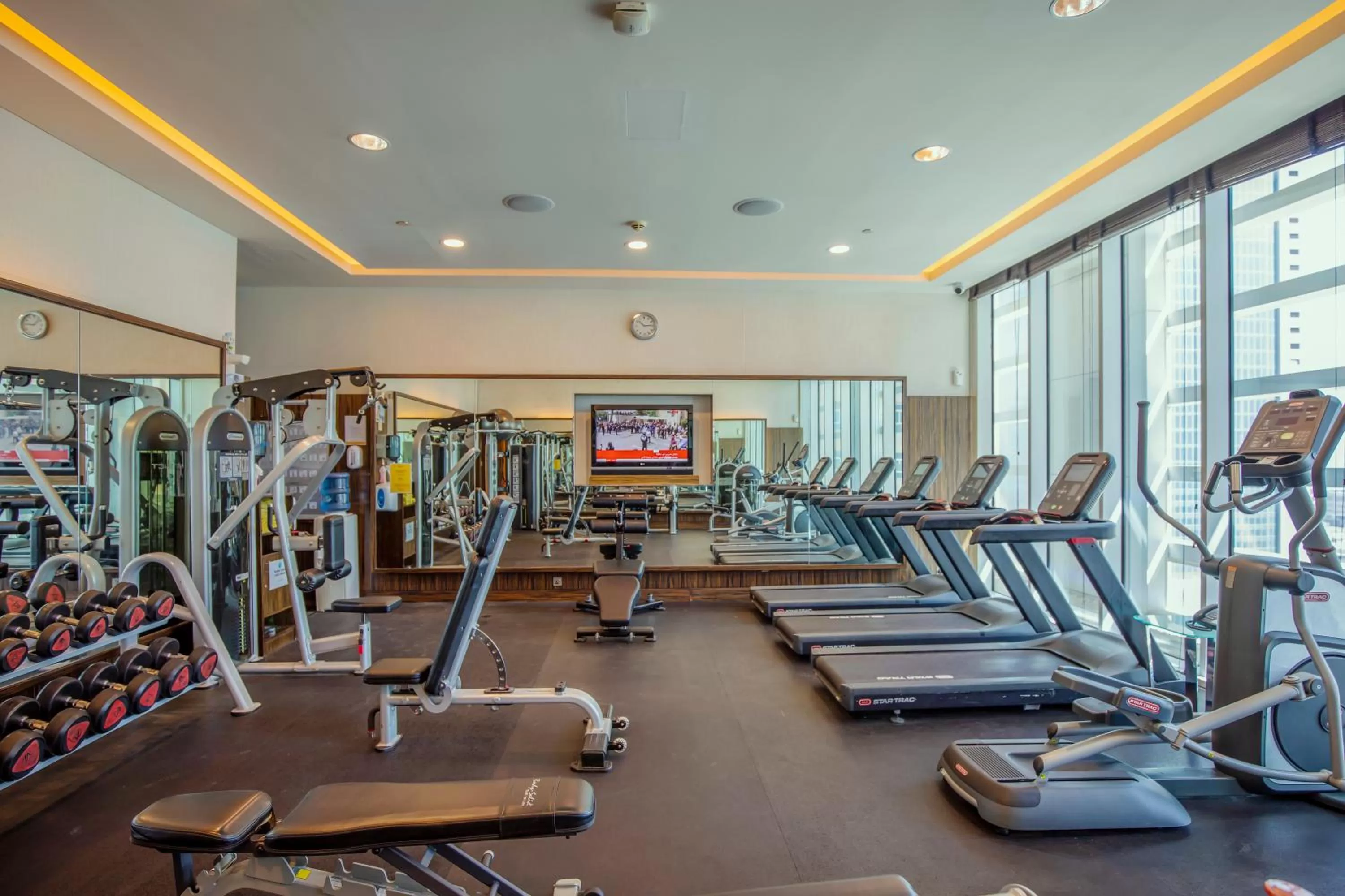 Fitness centre/facilities in voco - Bonnington Dubai by IHG