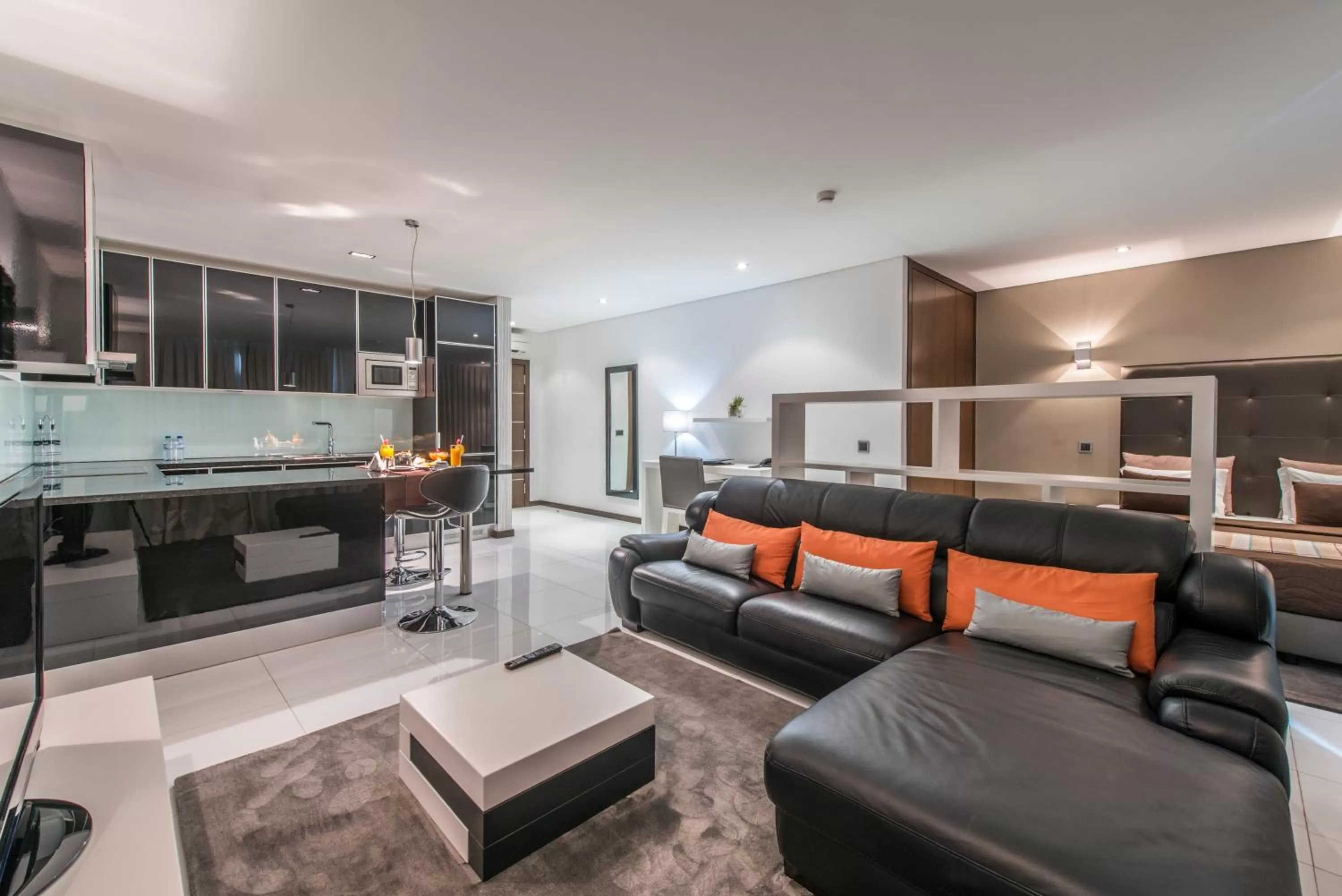 Living room in RK Suite Hotel