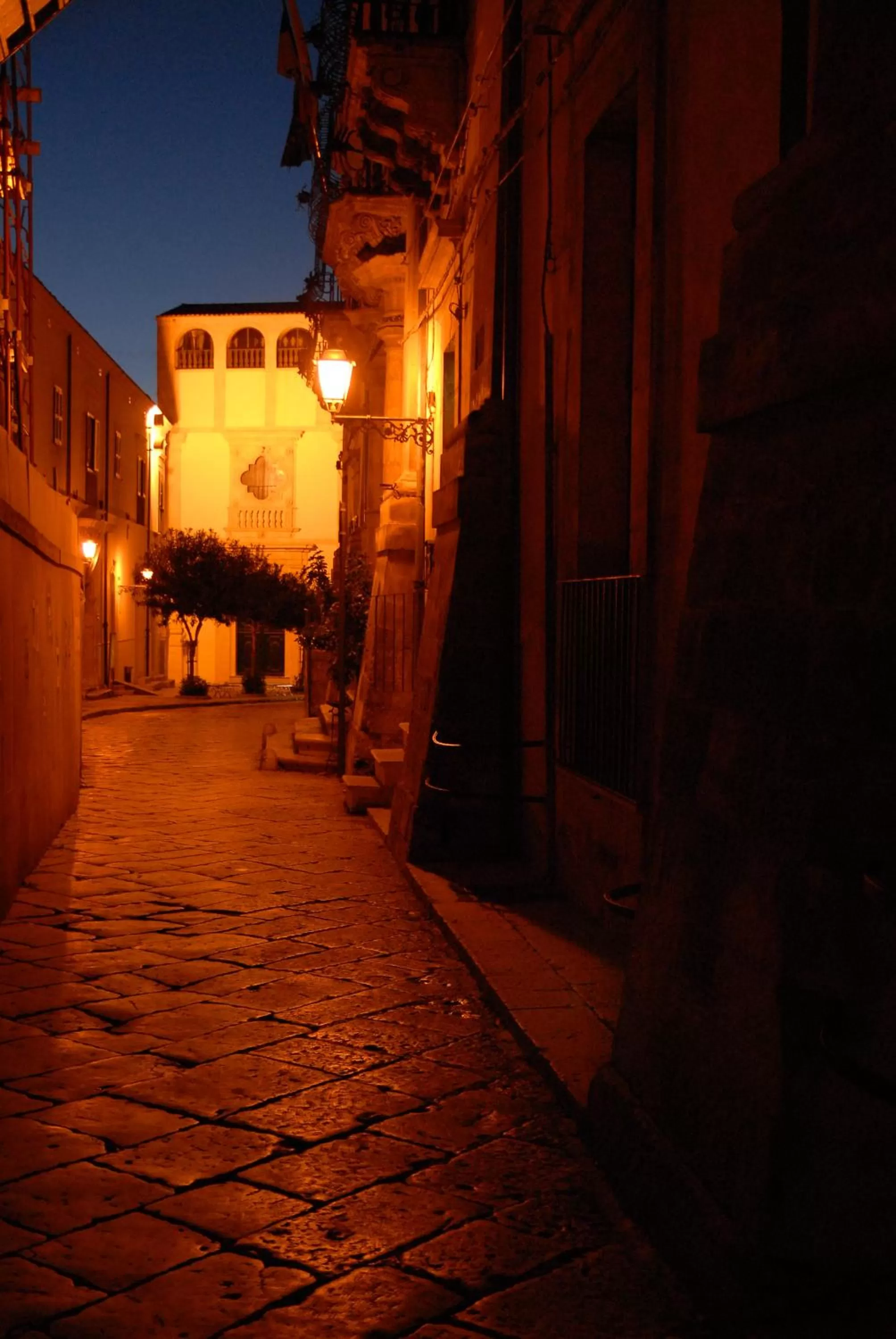 Property building in Suite&B