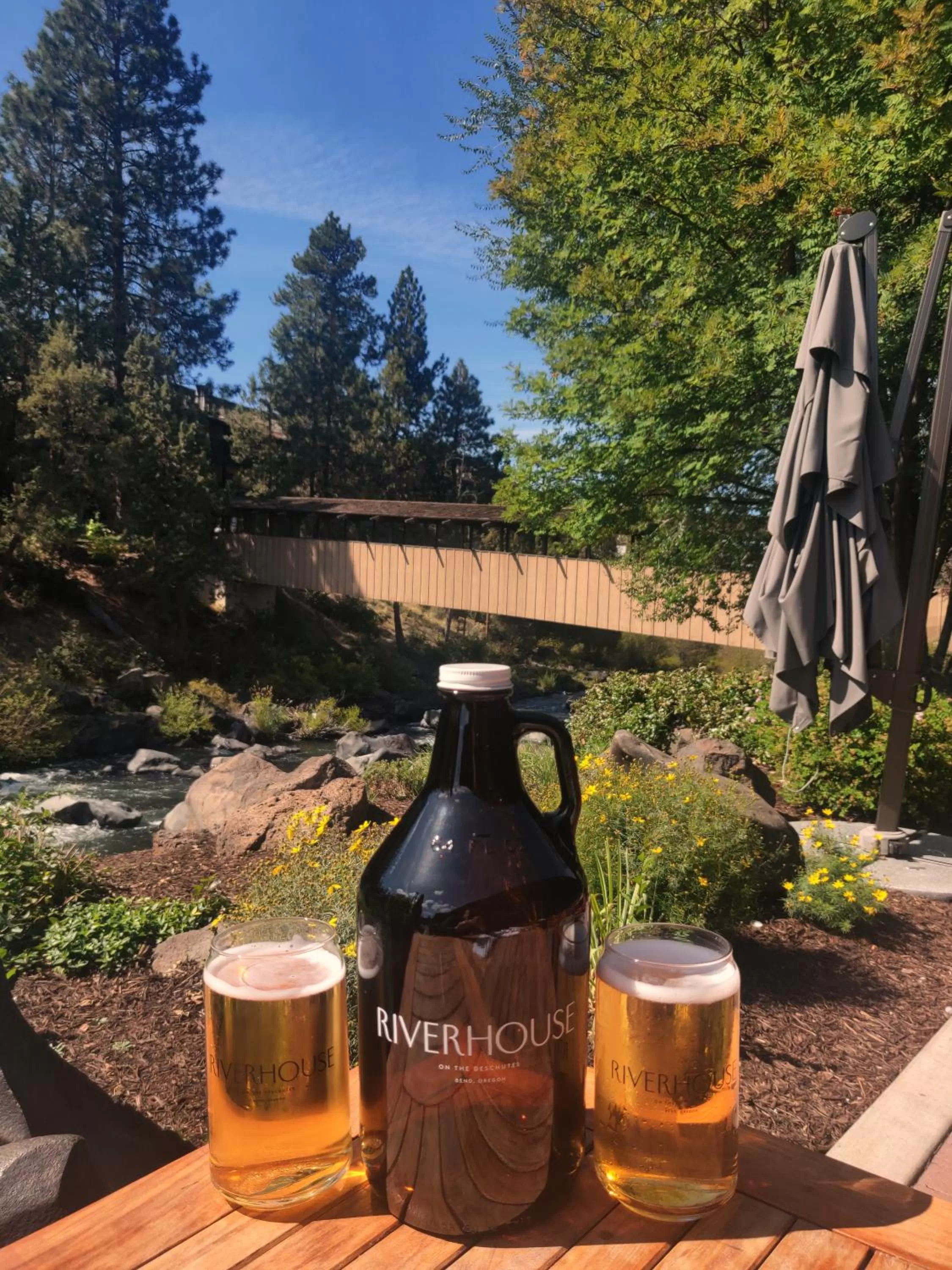 Alcoholic drinks in Riverhouse Lodge