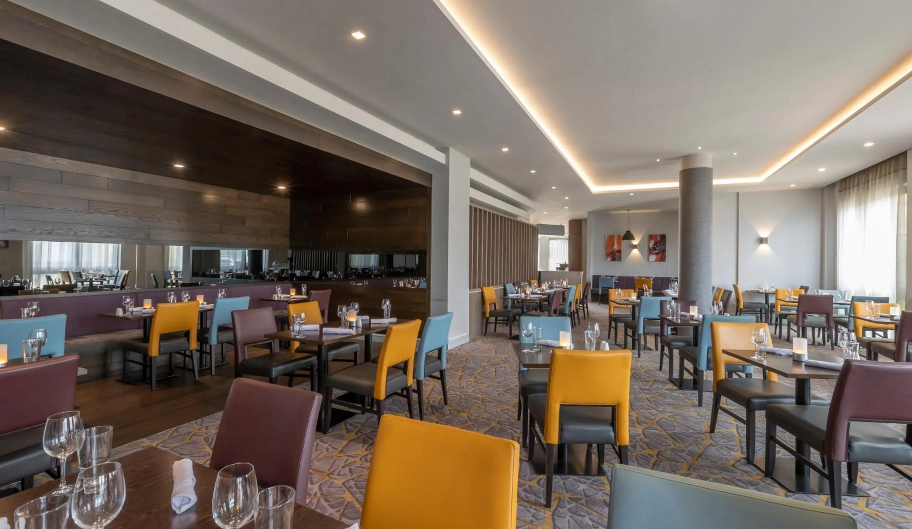 Restaurant/places to eat in Maldron Hotel Belfast International Airport