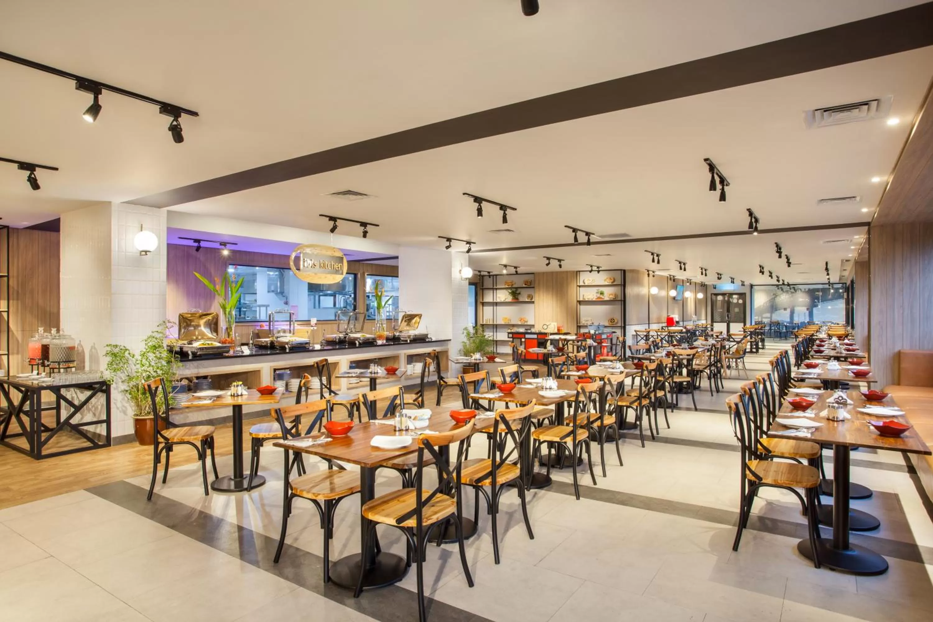Restaurant/places to eat in ibis Pontianak City Center