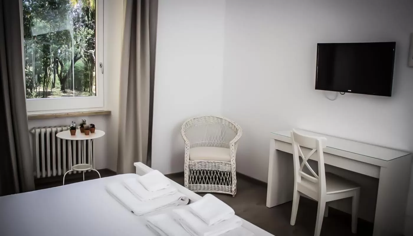 Day, Bed in Il Giardino