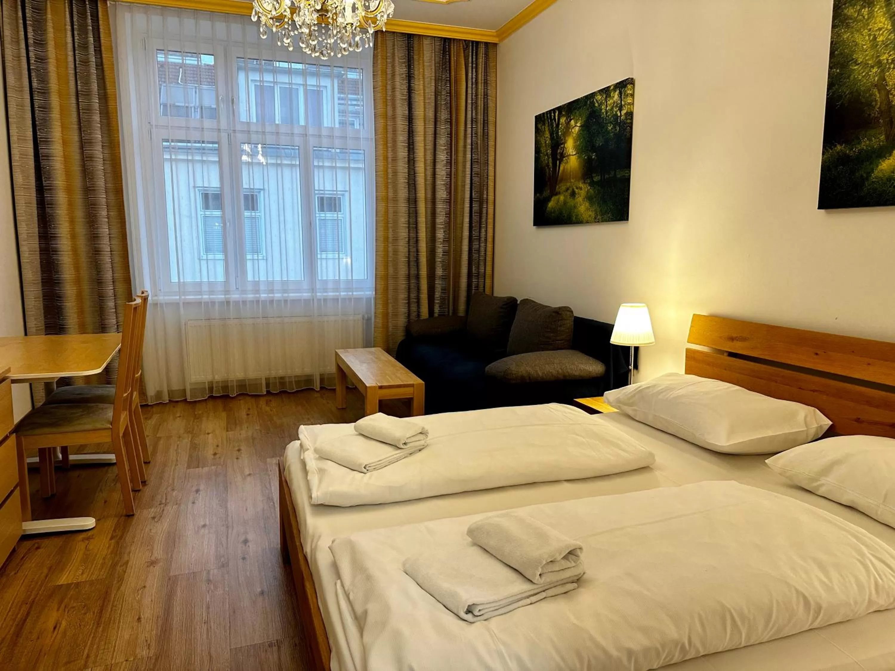 Living room, Bed in AJO Apartments - Messe City Flat - Self-Check-in