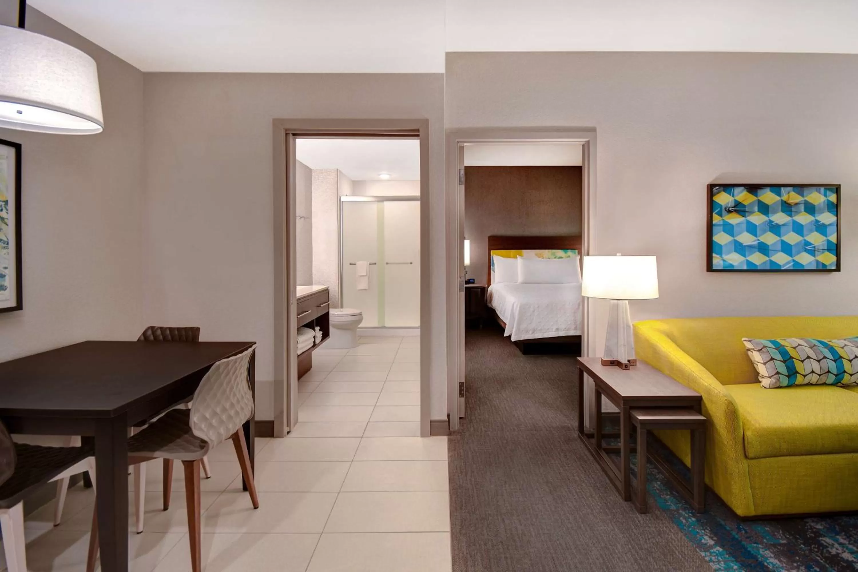 Living room, Bed in Home2 Suites By Hilton Tucson Downtown