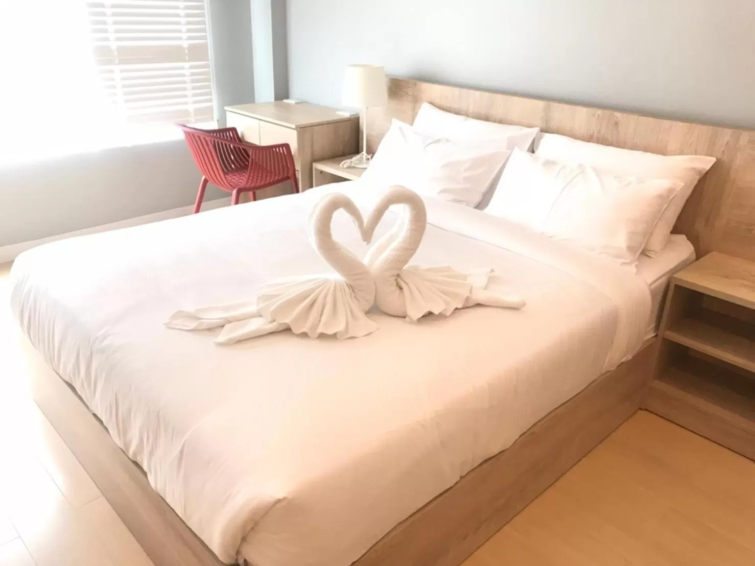 Bed in The White Garden Premier Saraburi