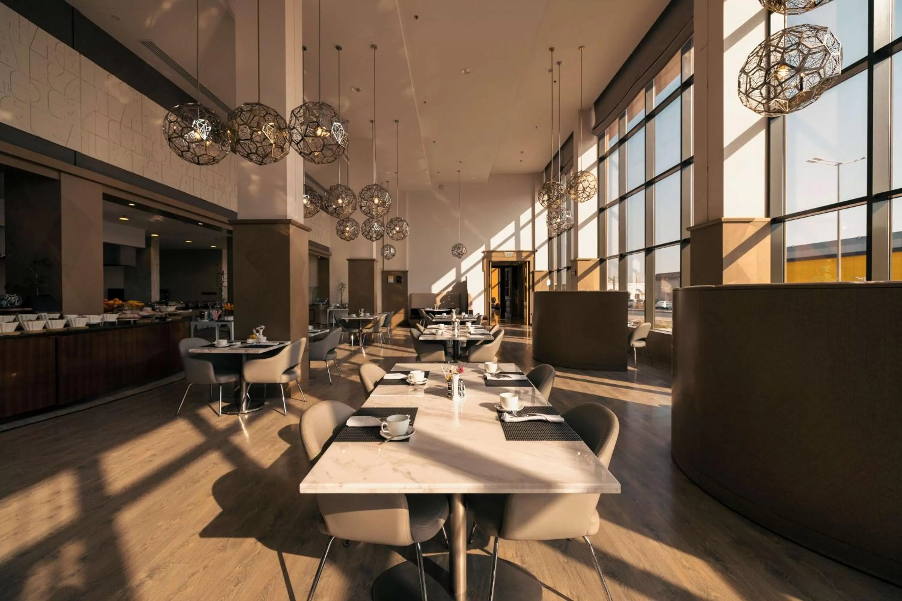 Restaurant/places to eat in Radisson Blu Hotel, Buraidah