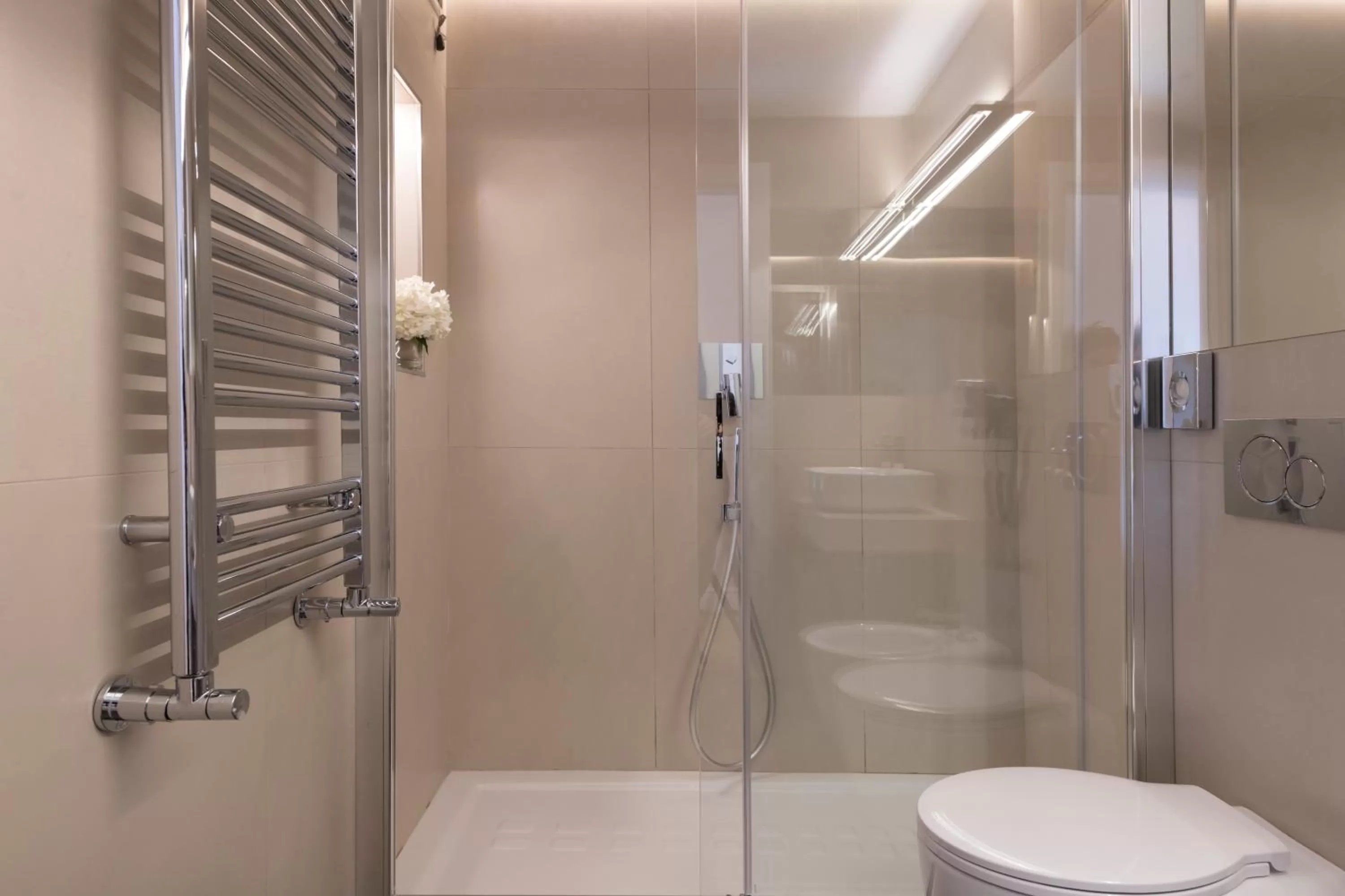 Bathroom in Hotel Navona