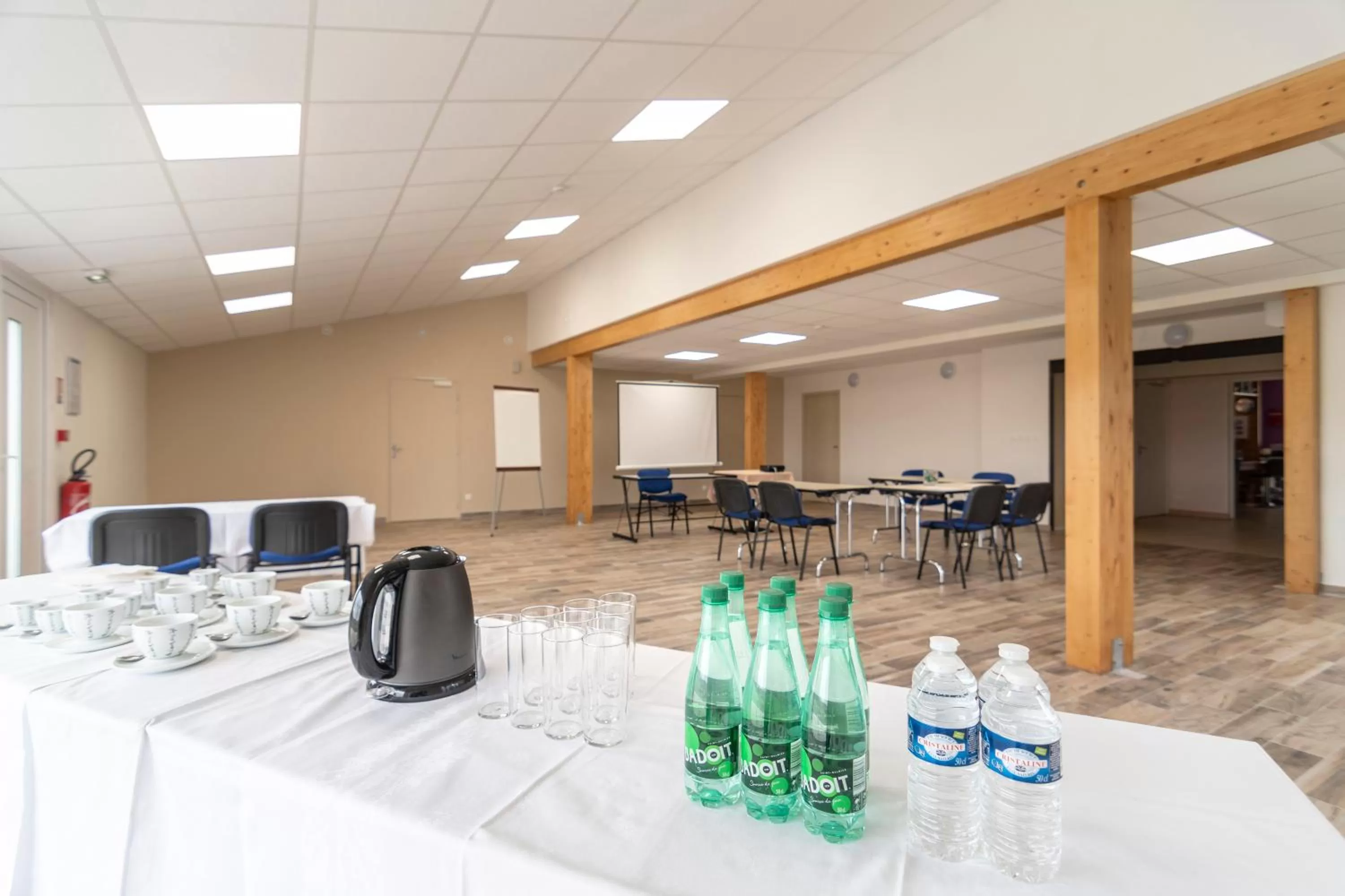 Restaurant/places to eat in Fasthotel Chateauroux