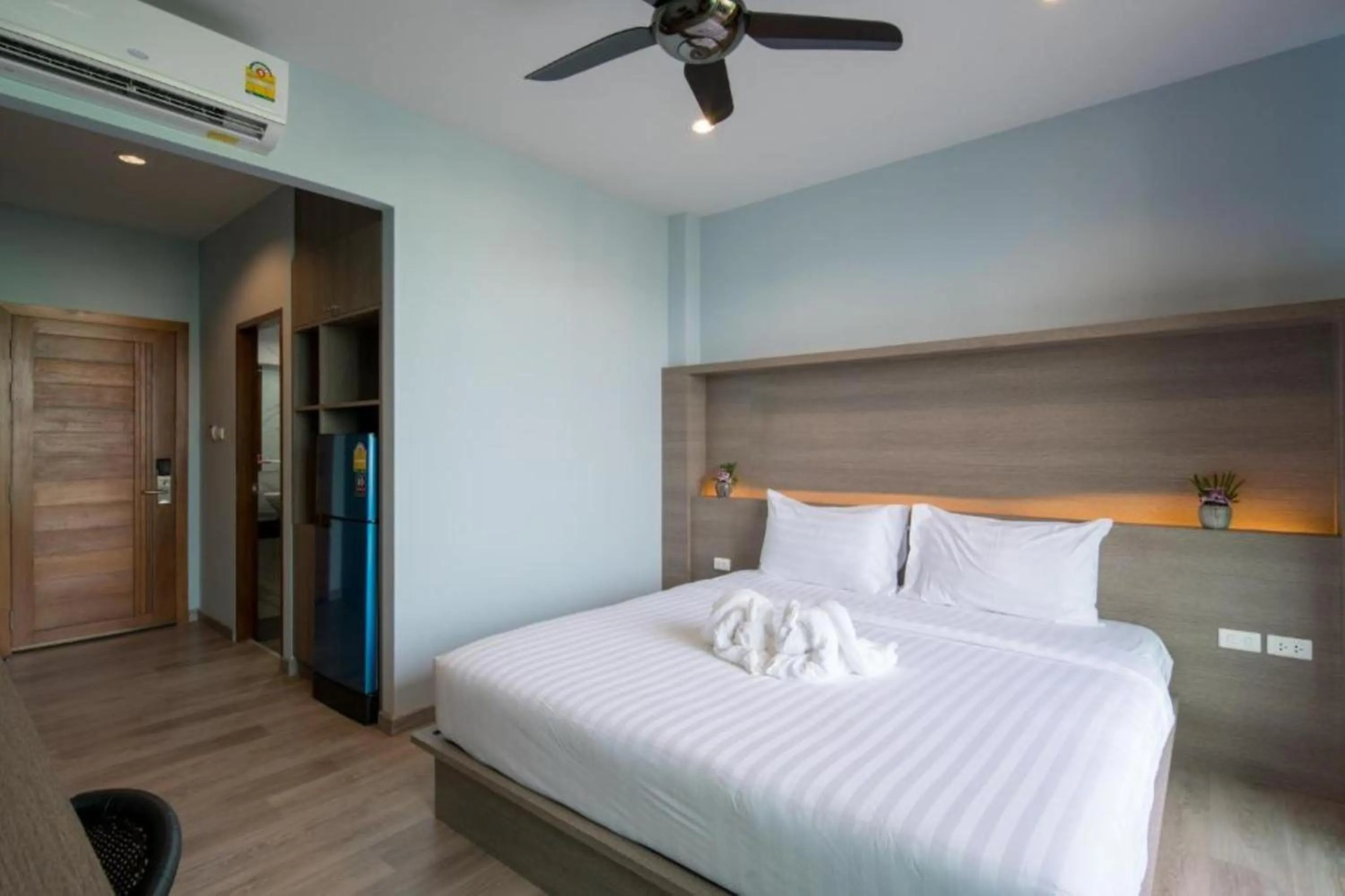 Bedroom, Bed in Peace Blue Naiharn Naturist Resort Phuket SHA Extra Plus