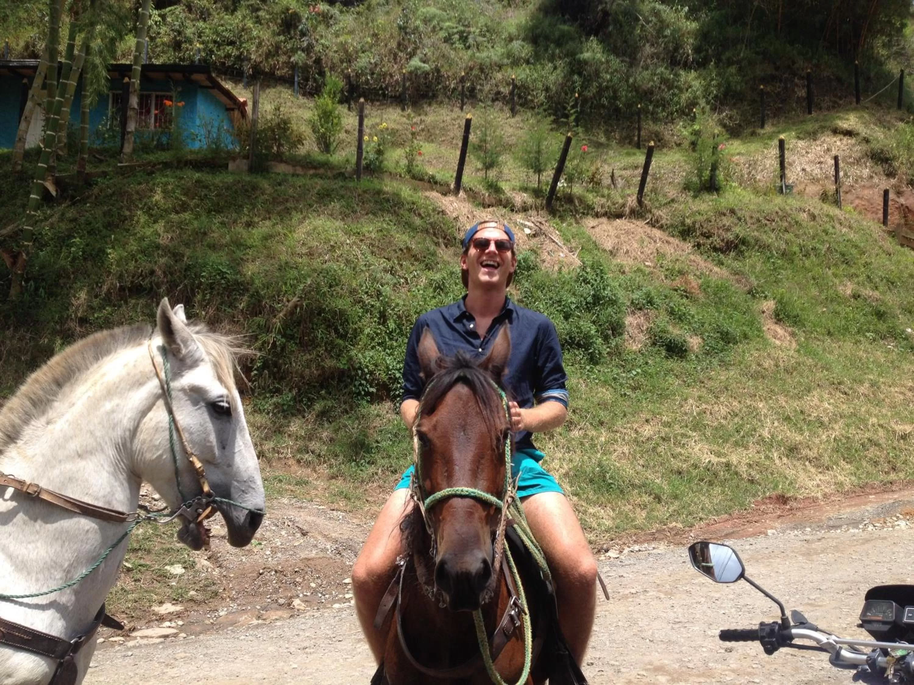 Horse-riding, Horseback Riding in Casa finca típica the lake hotel