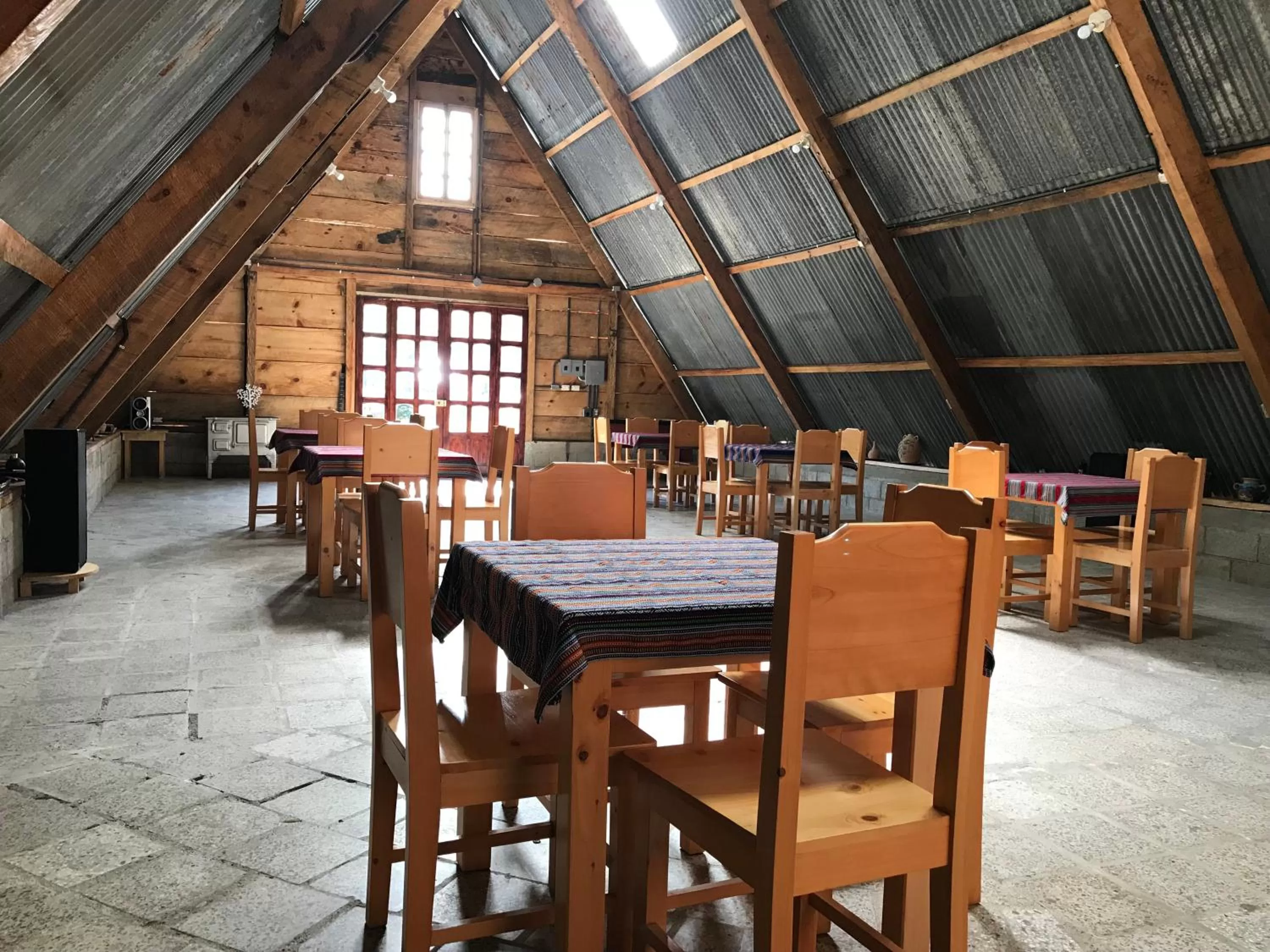 Restaurant/places to eat in Hotel en Finca Chijul, reserva natural privada