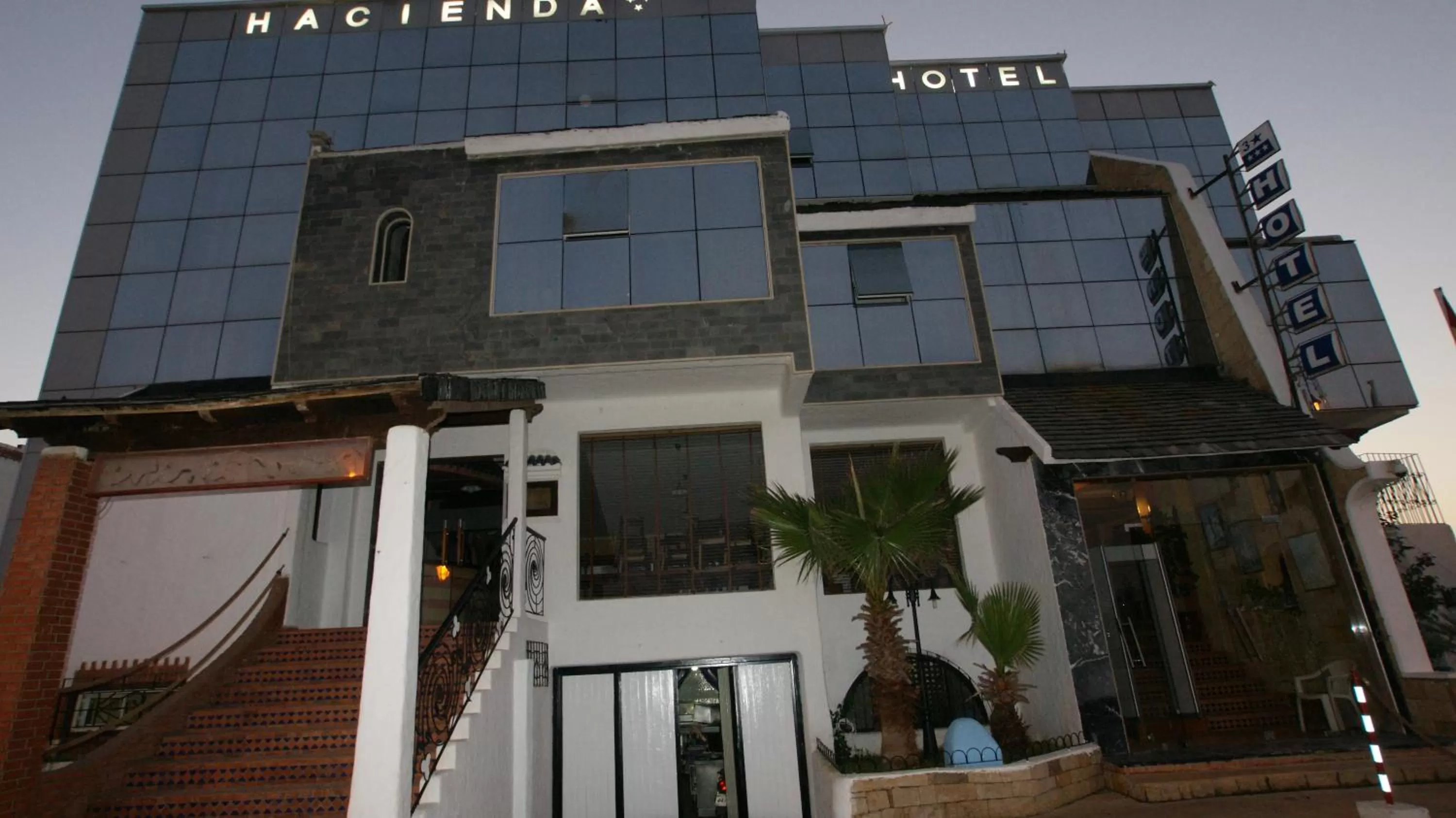 Property building in Hotel Hacienda