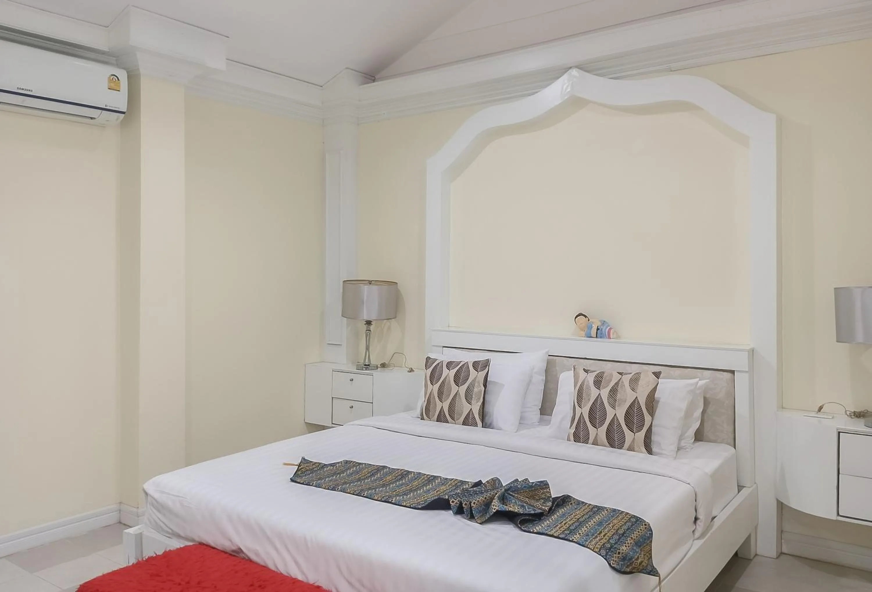 Bed in Silamanee Resort & Spa Hotel