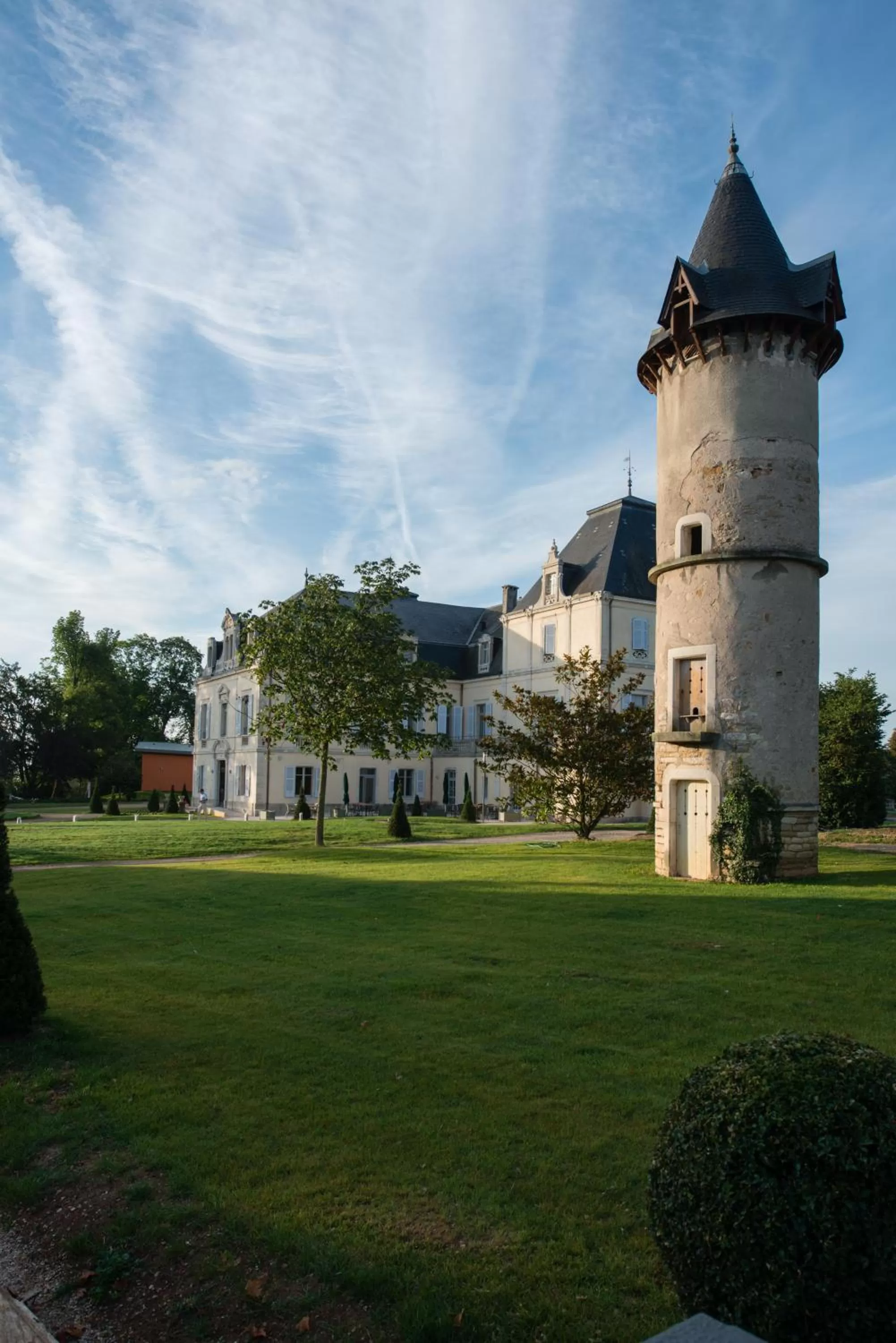 Facade/entrance in Château & Spa de la Cueillette