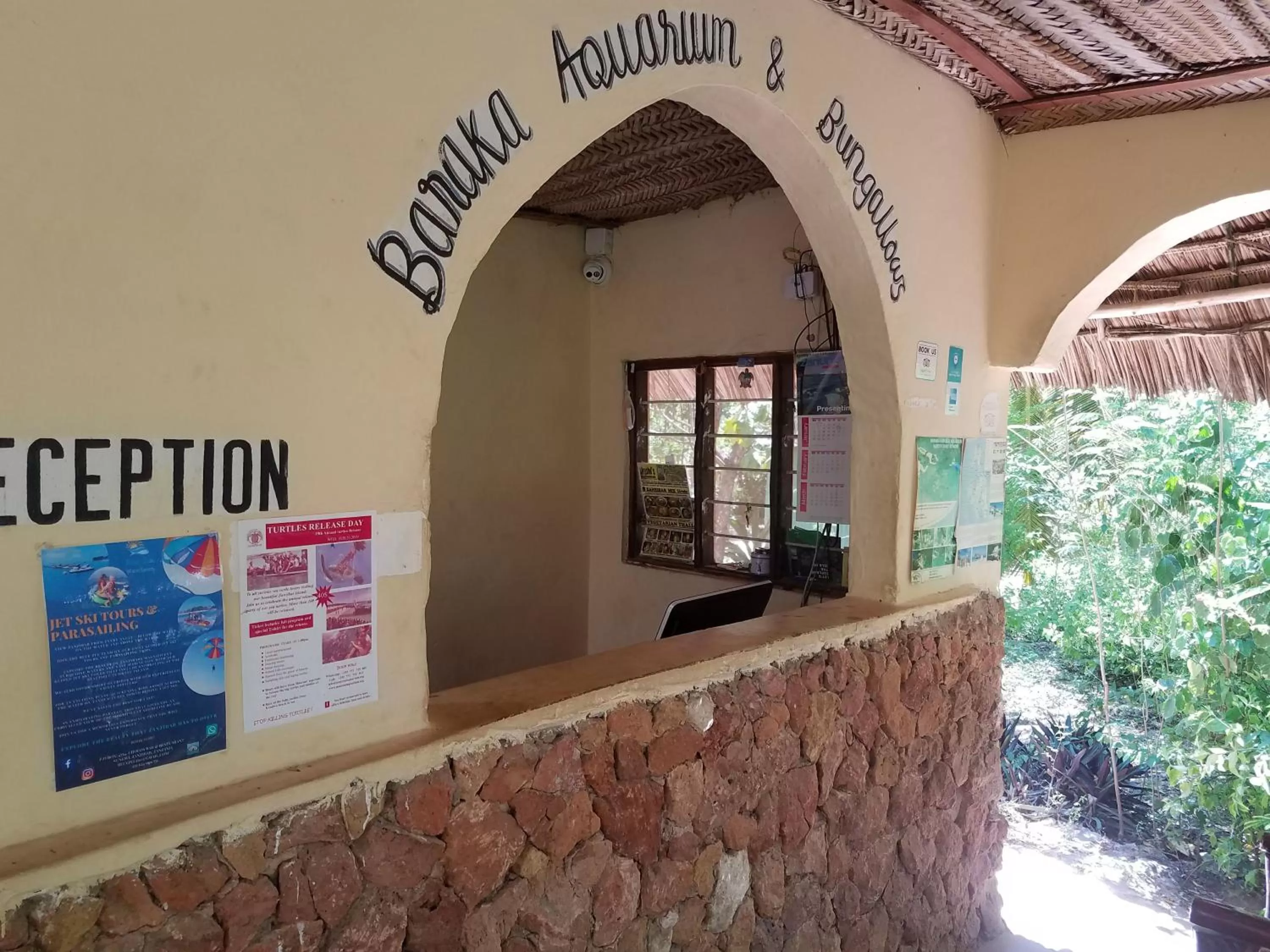 Baraka Aquarium Bungalows