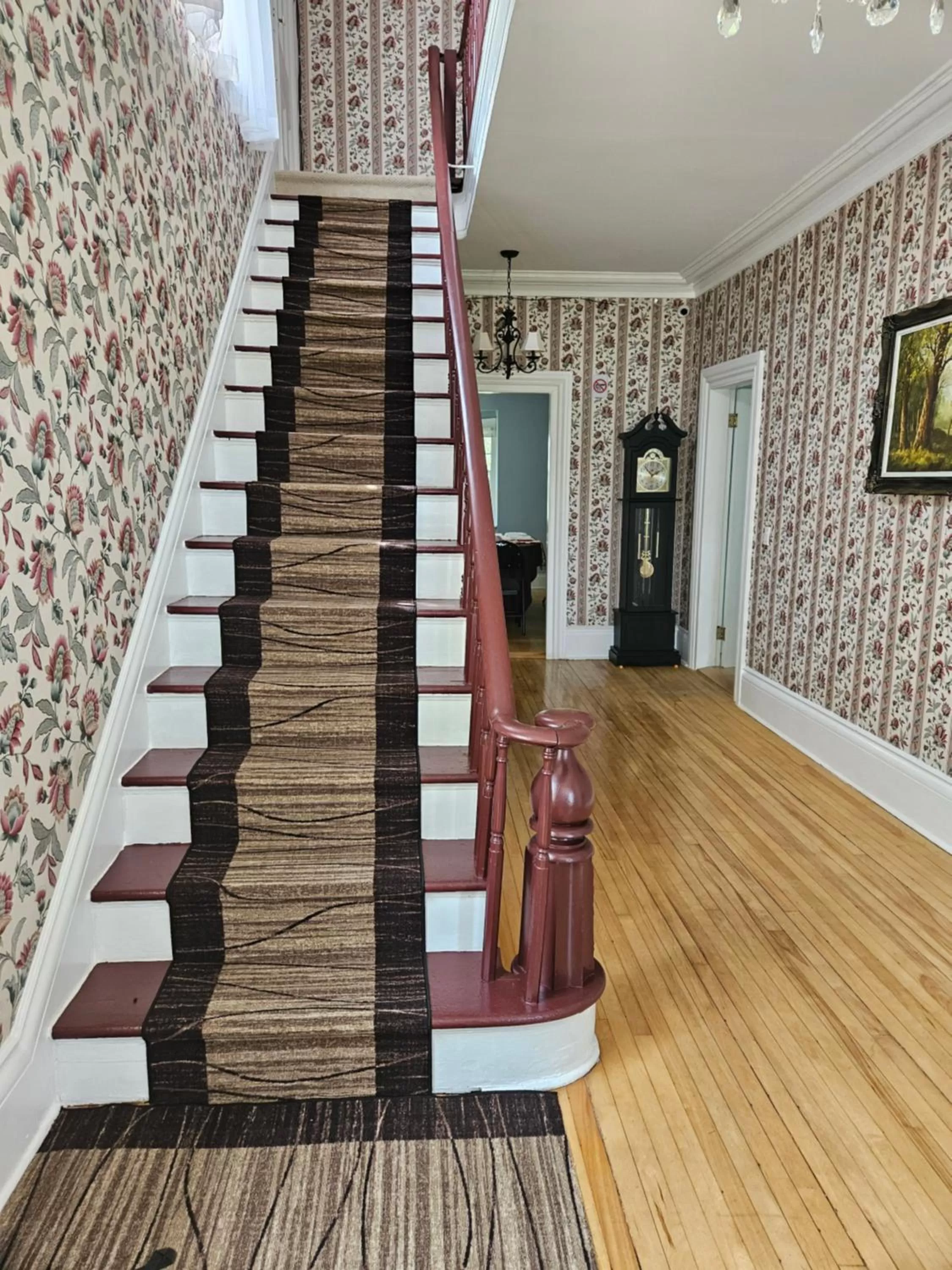 Sunflower Guest Suites