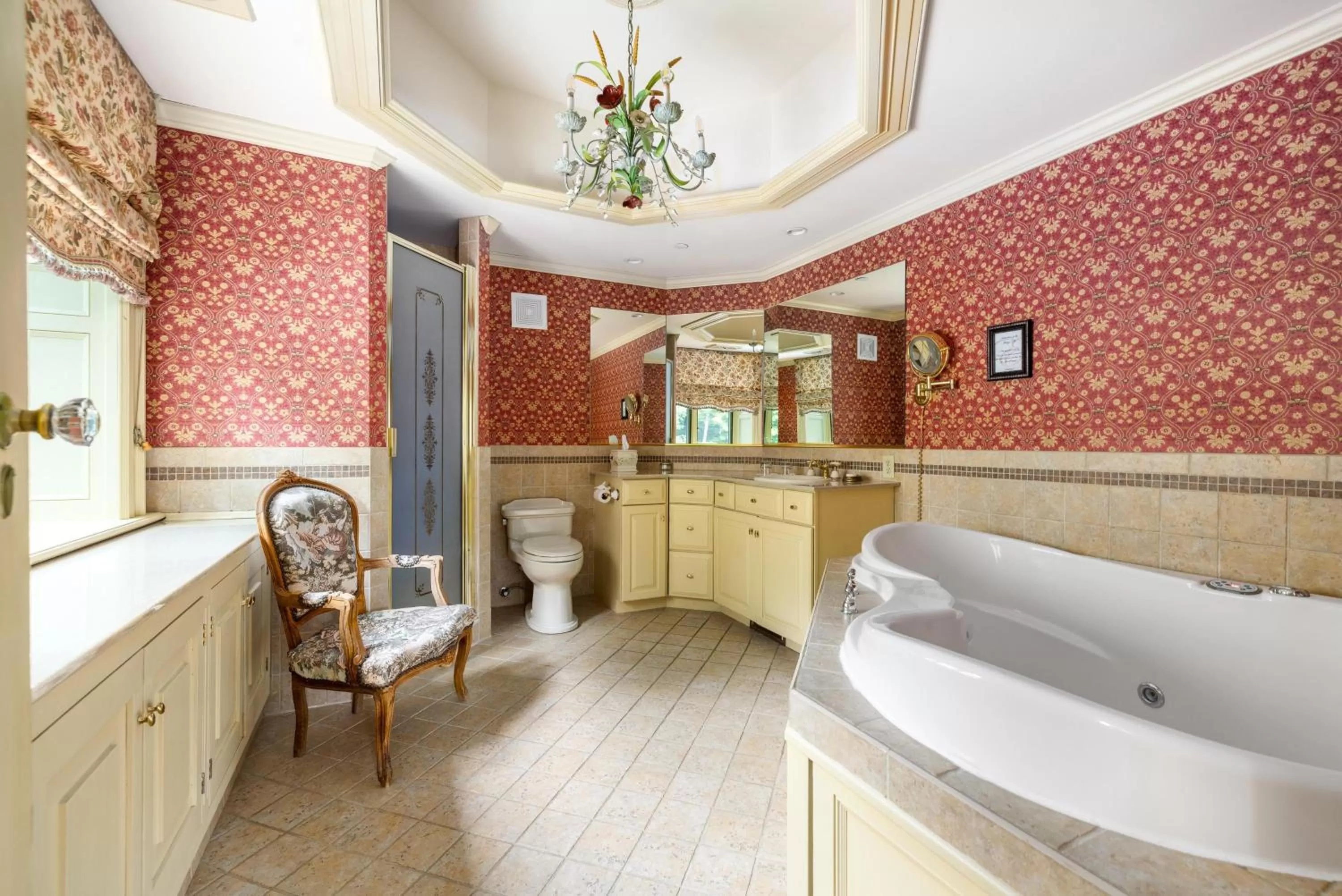 Bathroom in The Inn at Erlowest