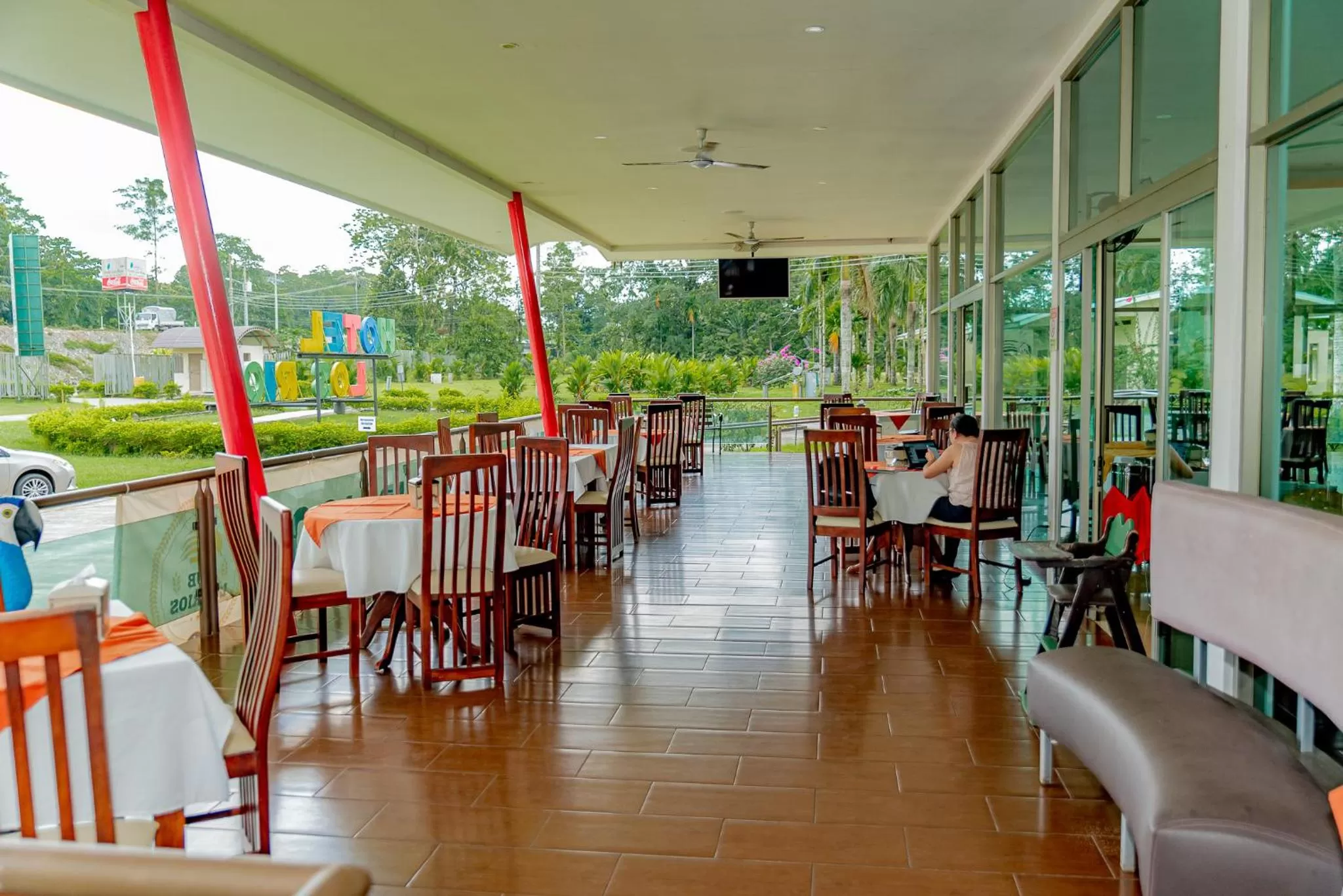 Restaurant/places to eat in Hotel Los Rios