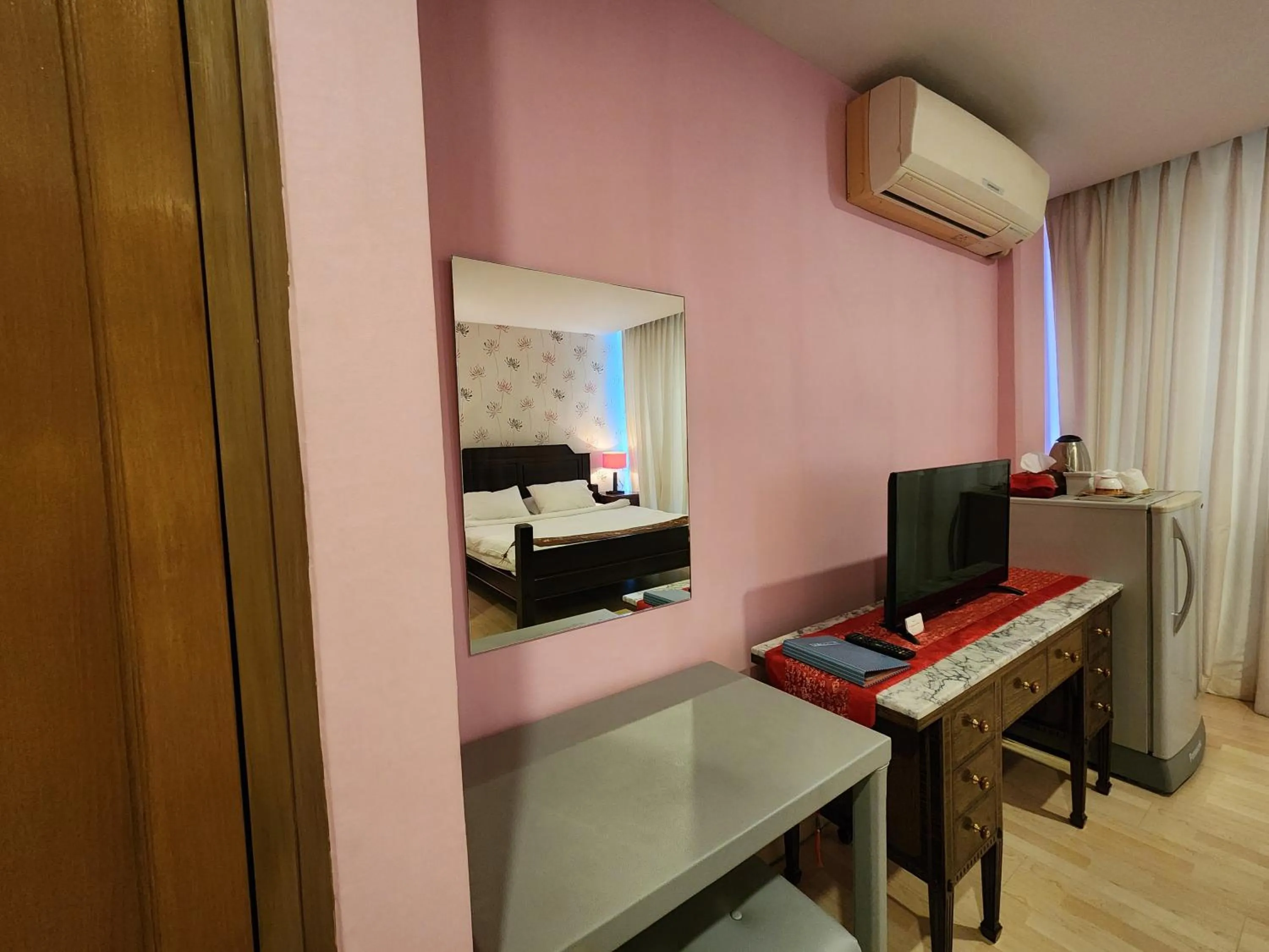 Bed in August Residence