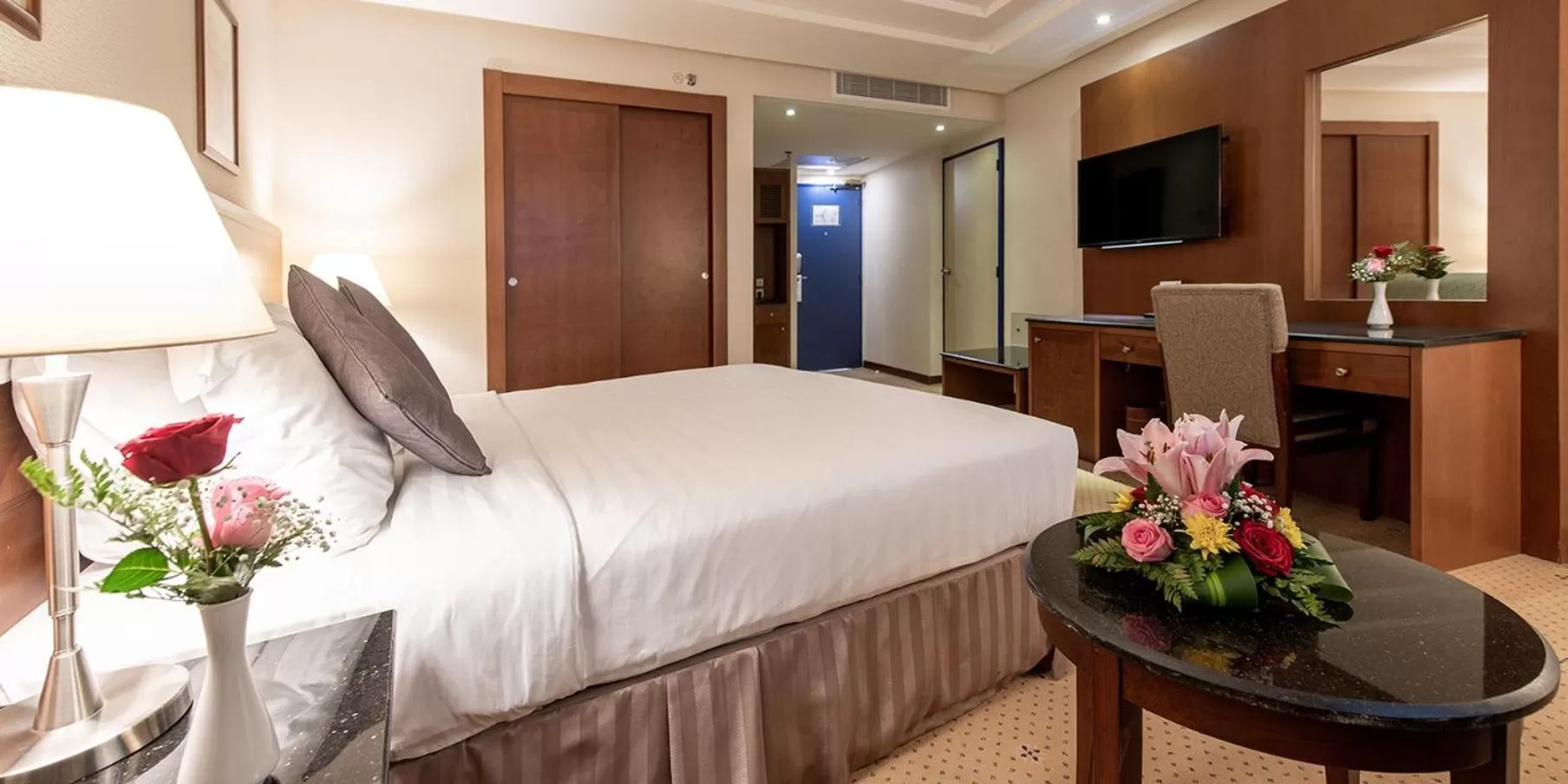 Photo of the whole room, Bed in Crowne Plaza Riyadh Palace by IHG