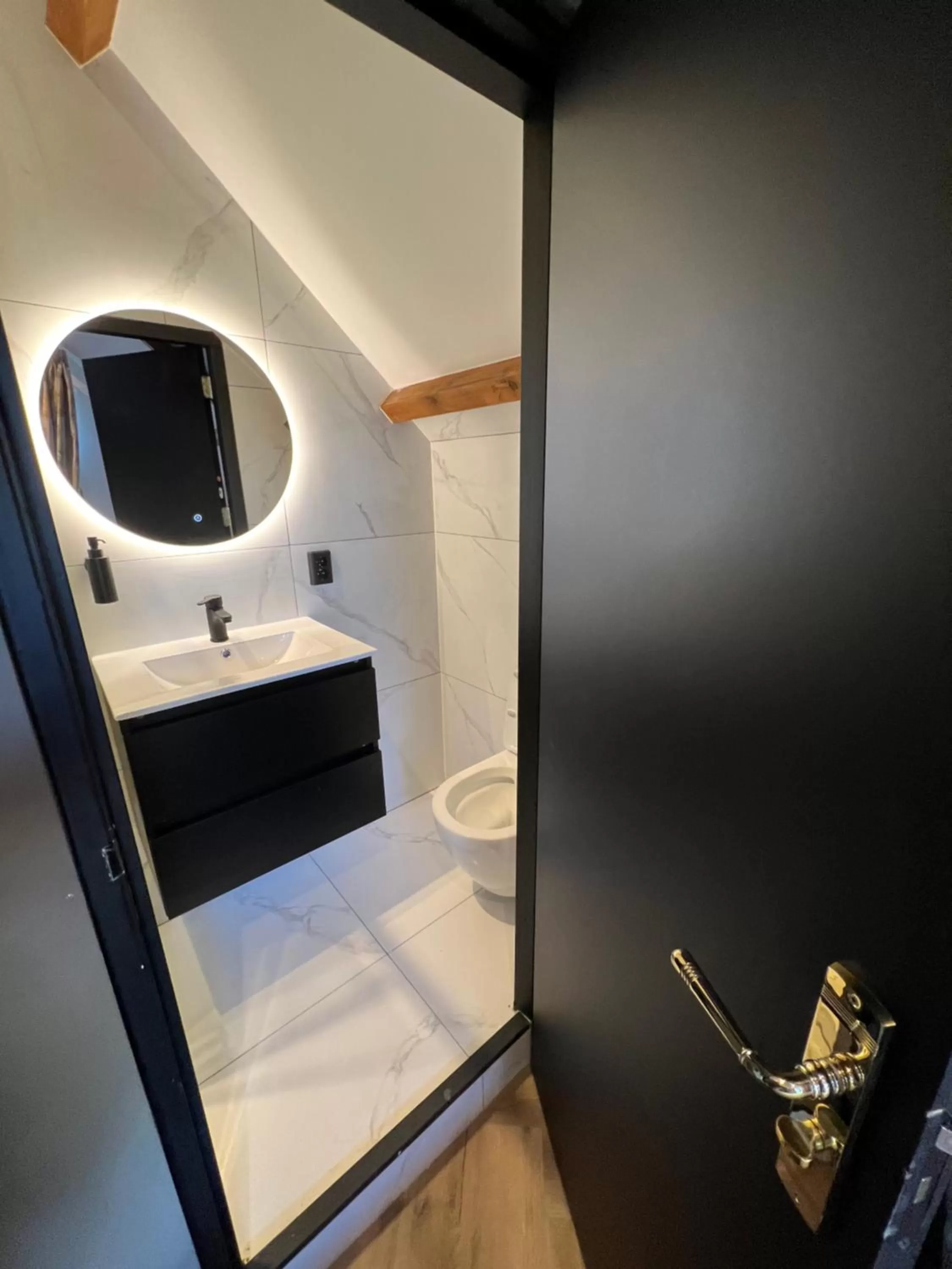 Toilet in Boutique Hotel de Kade Zaandam-Amsterdam