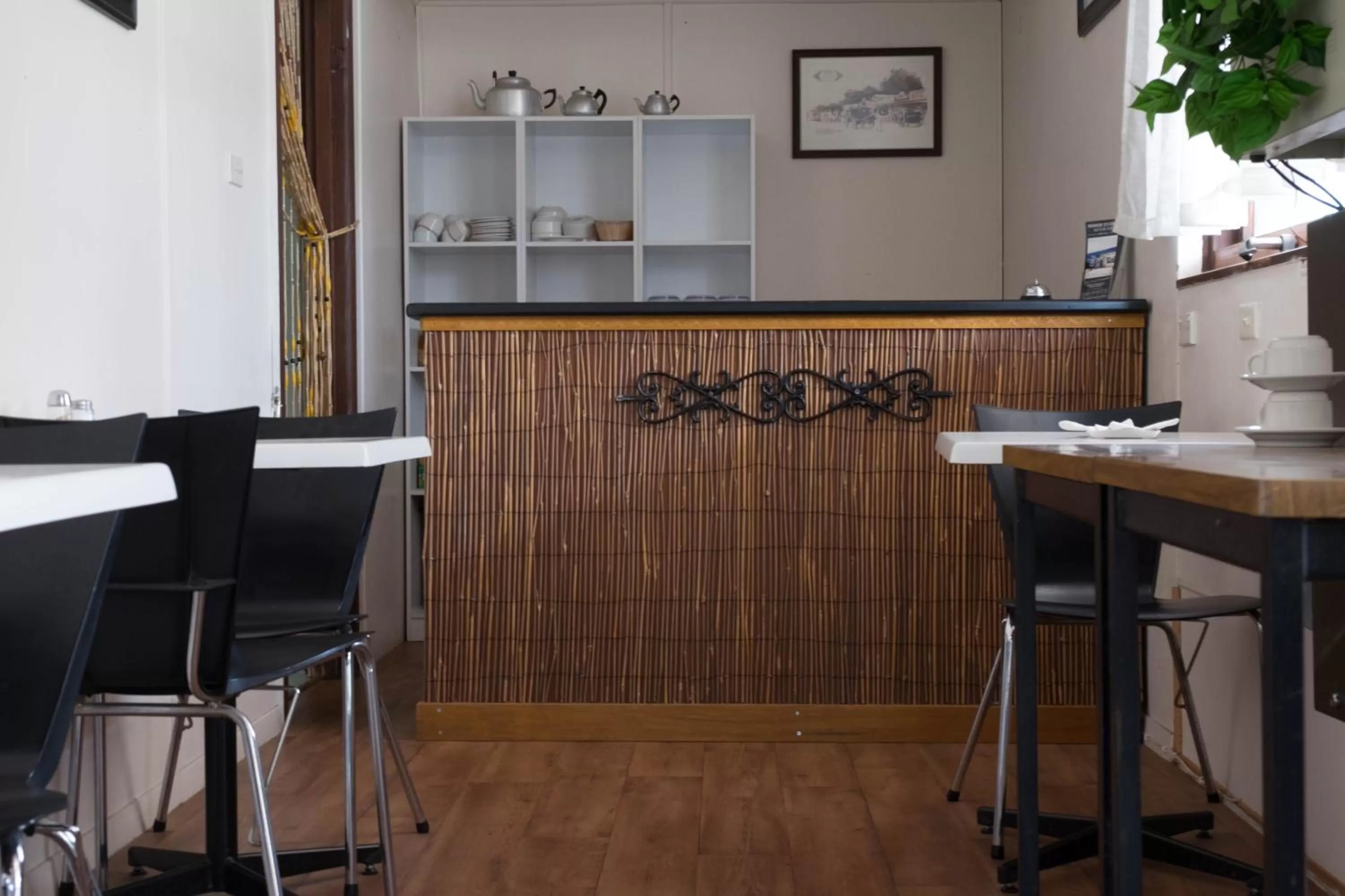 Pioneer Station Motor Inn