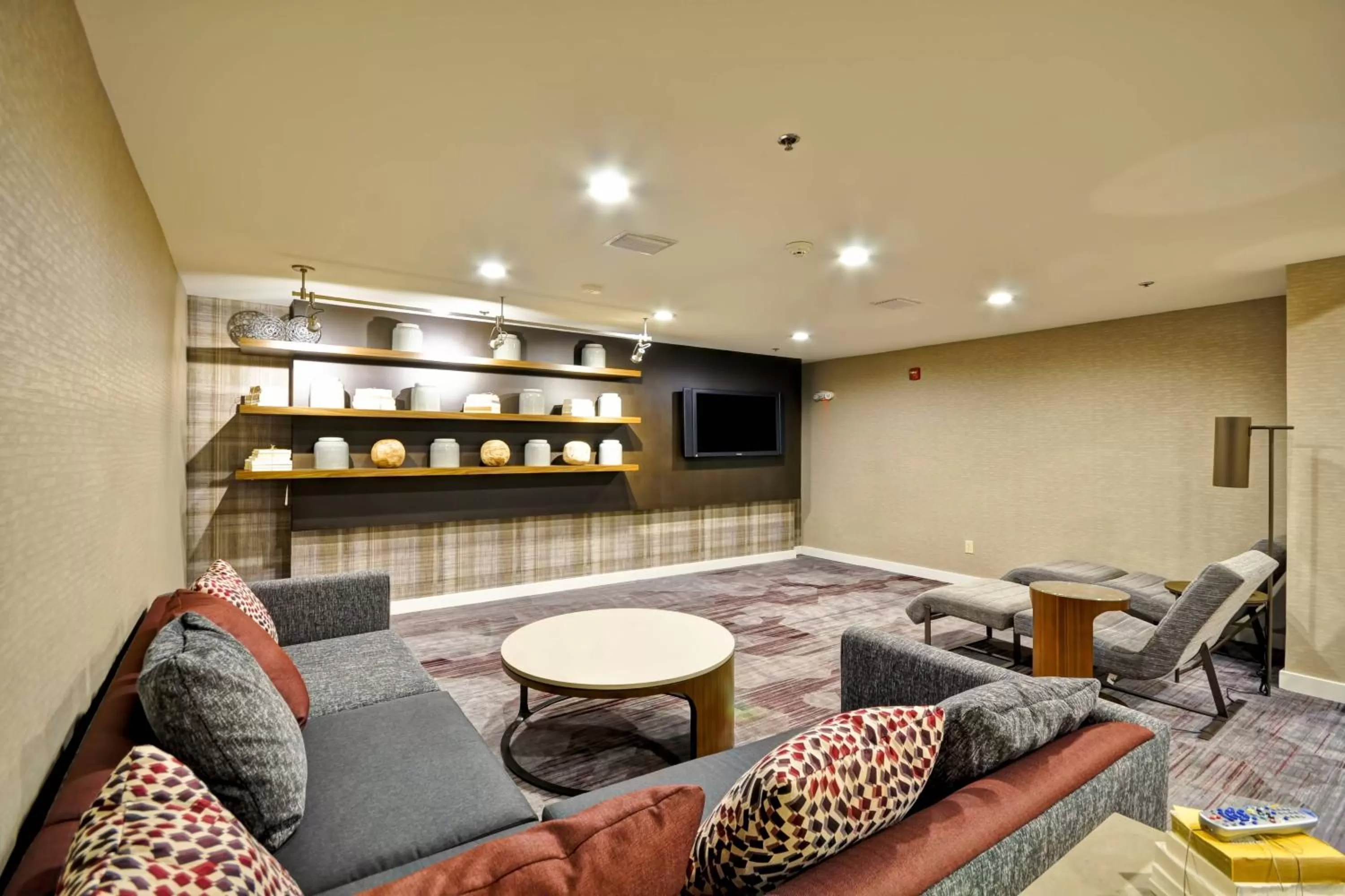 Lobby or reception in Courtyard by Marriott Jacksonville Airport/ Northeast