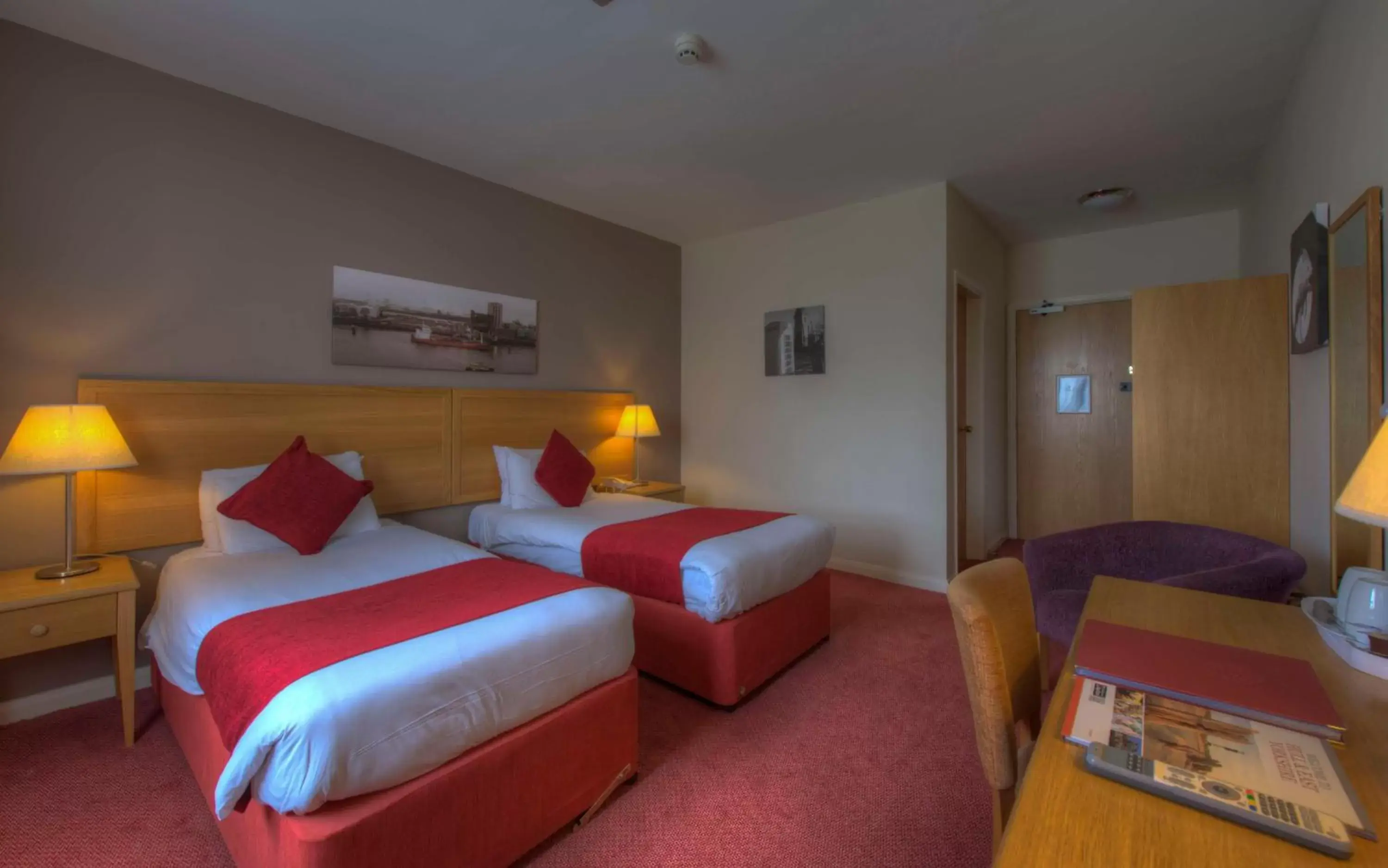 Twin Room - Disability Access in Kingstown Hotel by Greene King Inns Twin Room - Disability Access in Kingstown Hotel by Greene King Inns