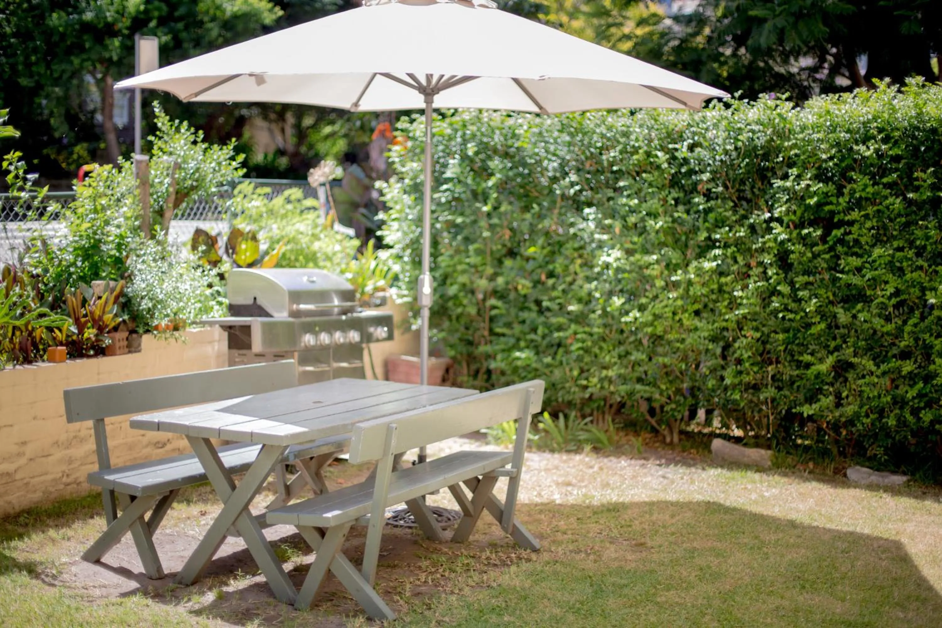 BBQ facilities in Neutral Bay Lodge