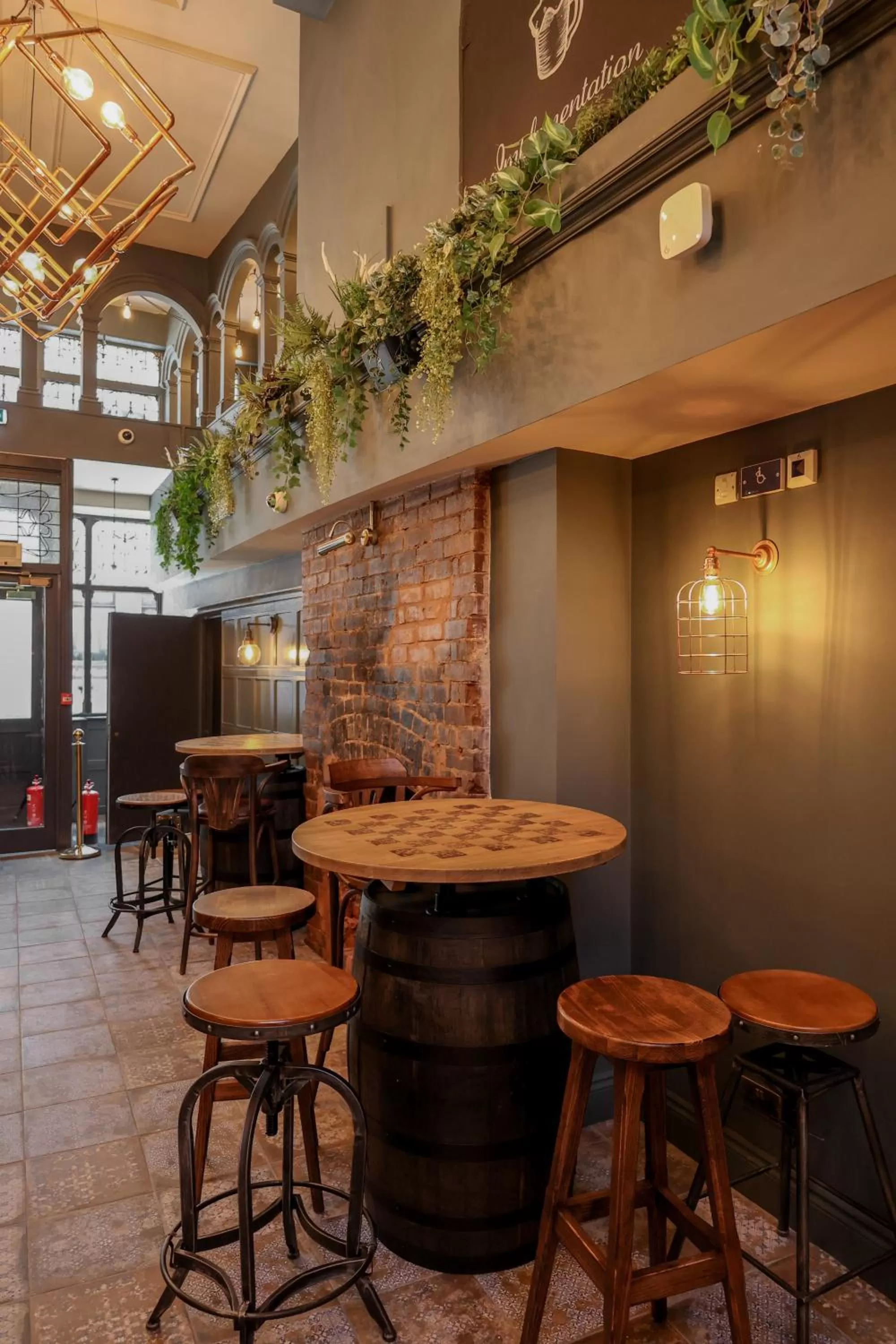 Restaurant/places to eat in The Turks Head