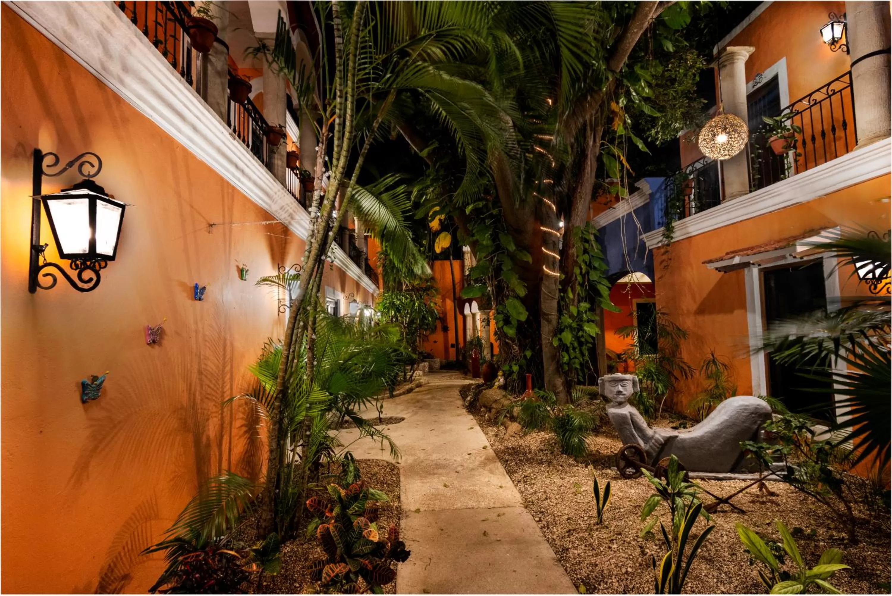 Garden in Hotel Casa de las Flores