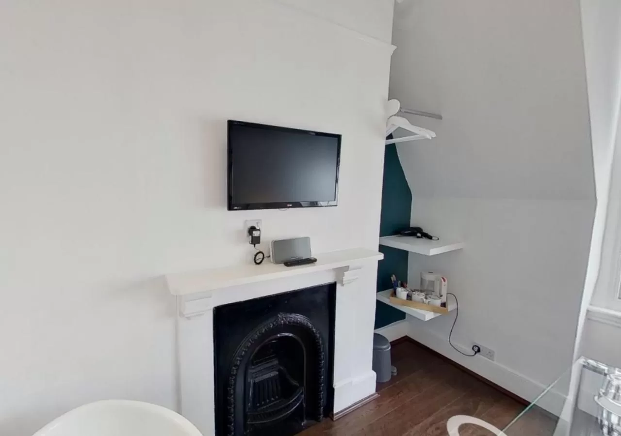 TV and multimedia in Hotel Nineteen