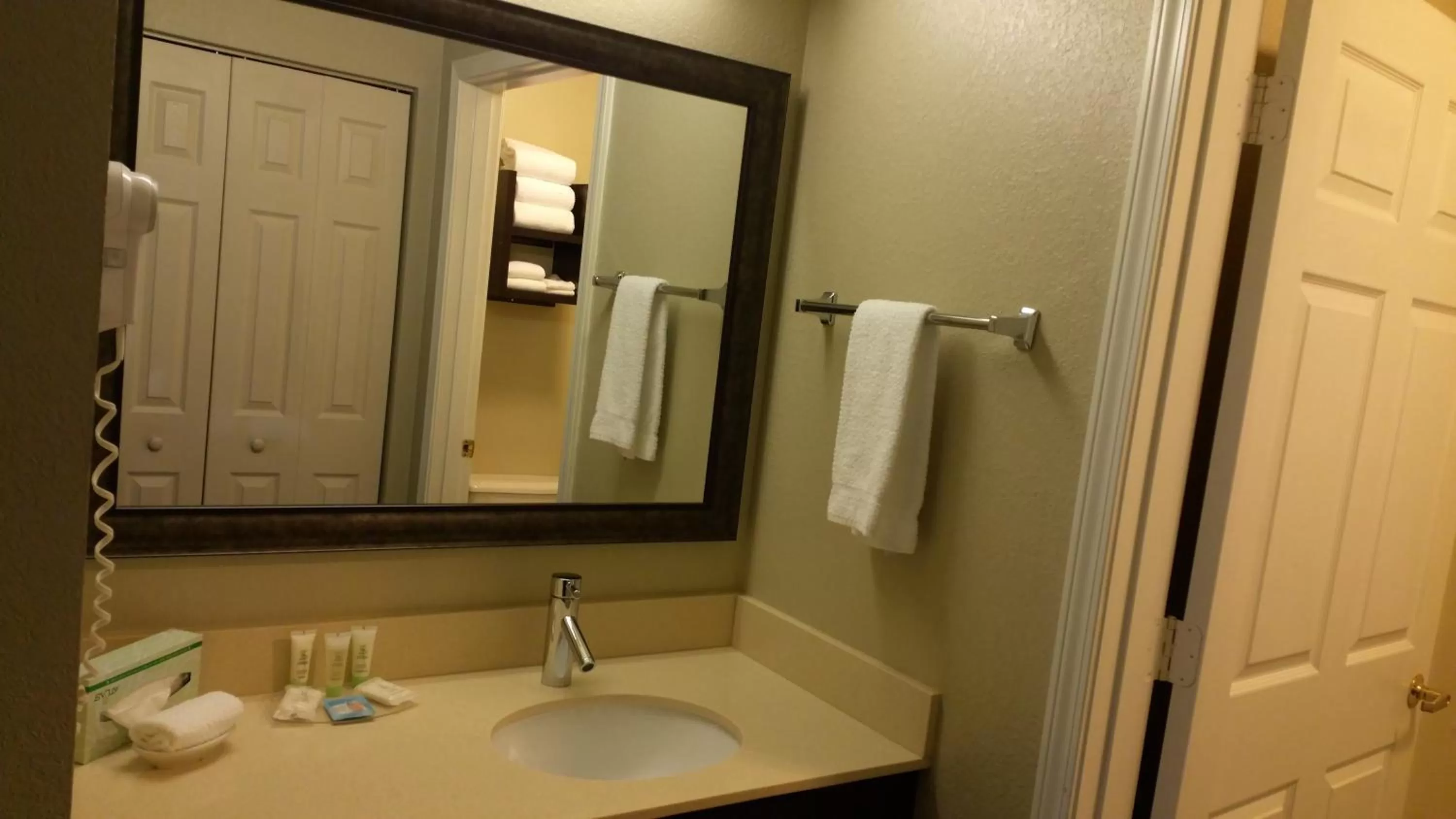 Bathroom in Staybridge Suites Chicago-Oakbrook Terrace by IHG