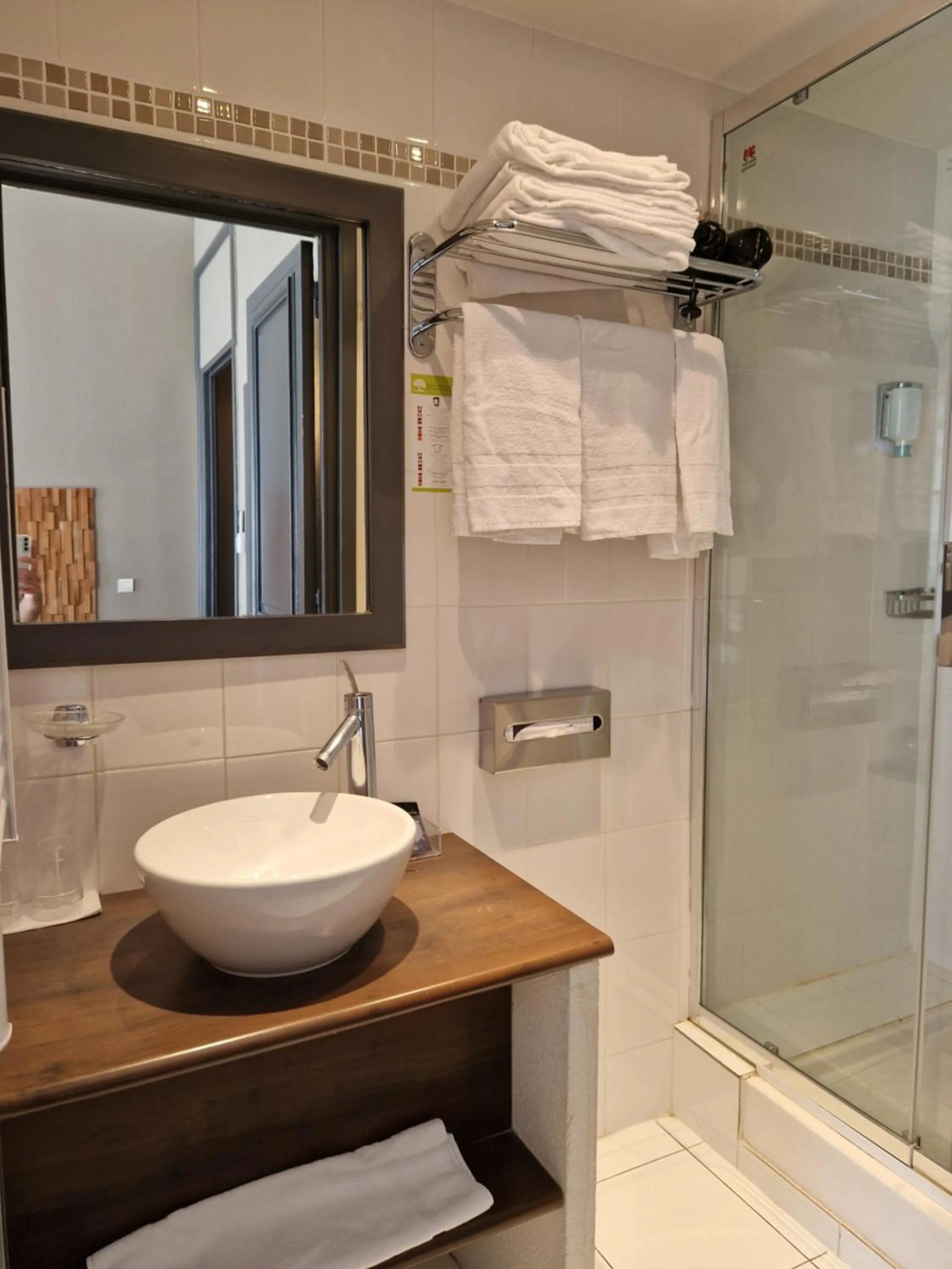 Toilet in Hôtel La Villa Tosca