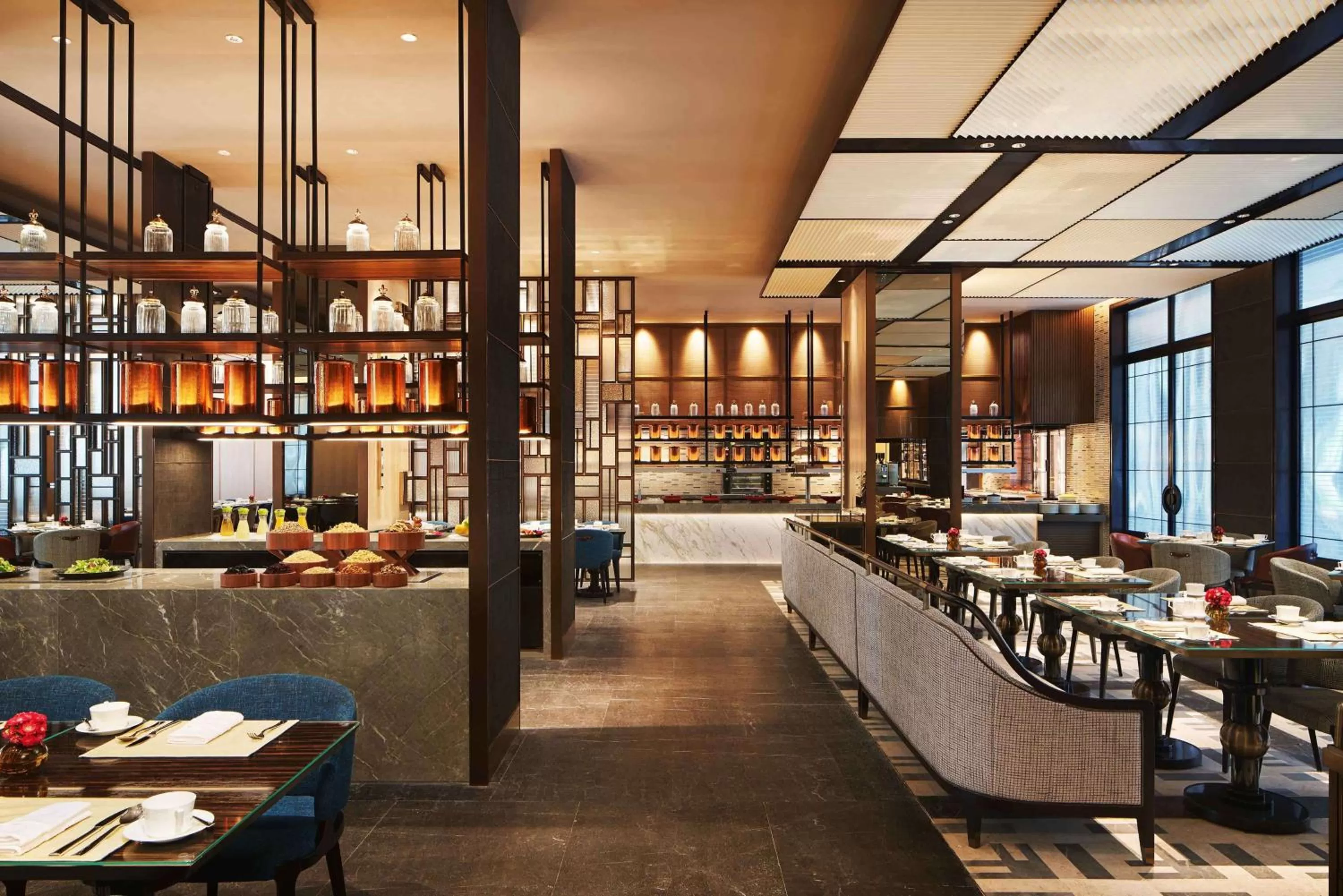 Dining area in Conrad Tianjin